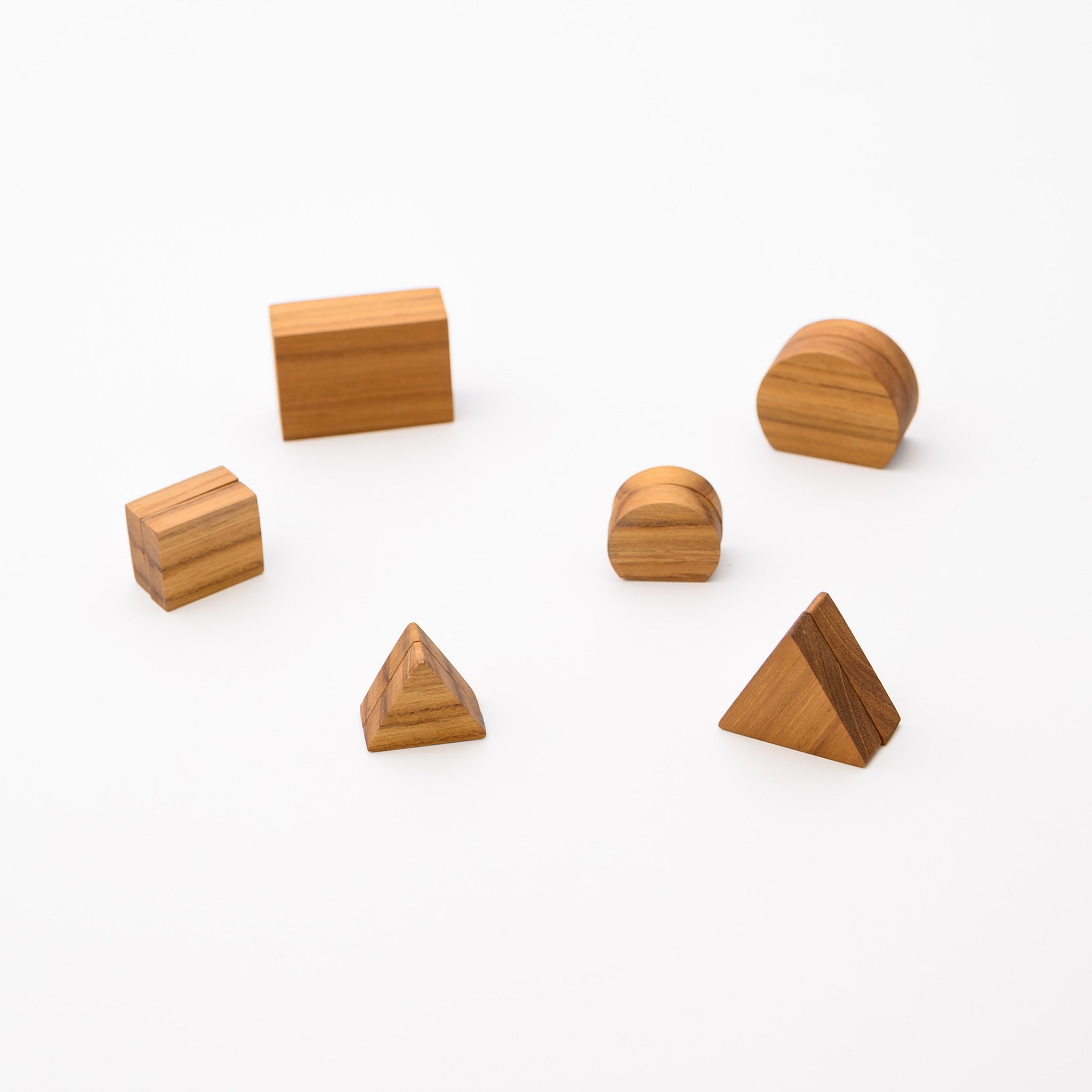 MOKU HUG CARD HOLDER CIRCLE 3 (TEAK)