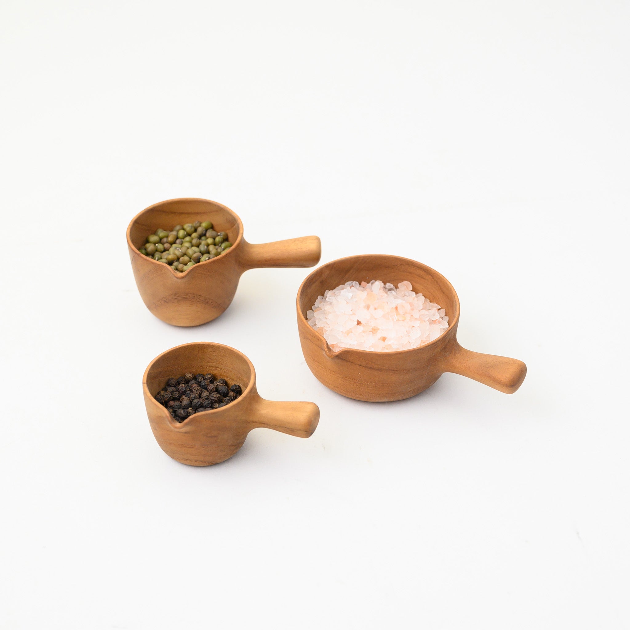 MILK AND SAUCE CUP 6 CM.