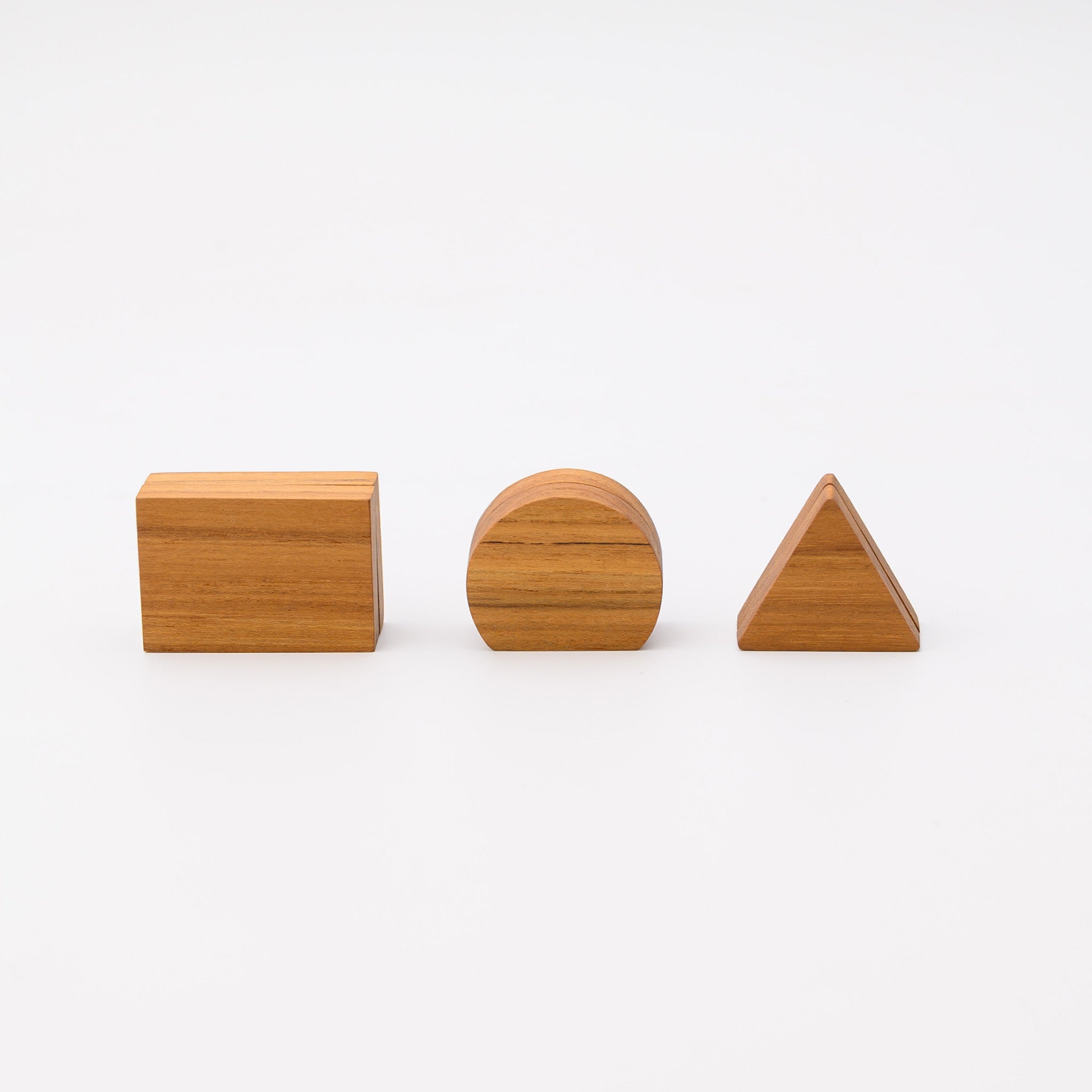 MOKU HUG CARD HOLDER CIRCLE 4.2 (TEAK)