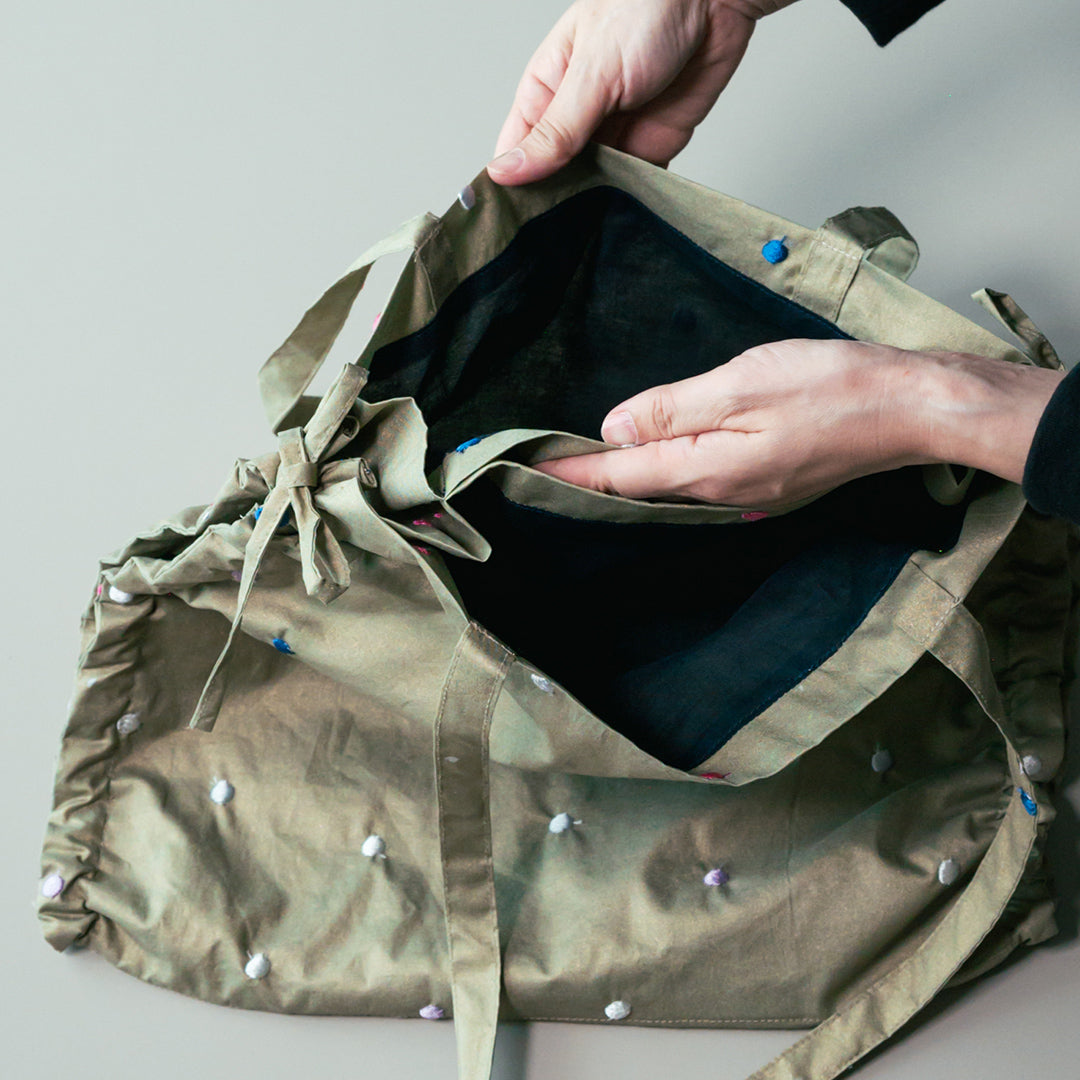 SCRUNCHY TOTE