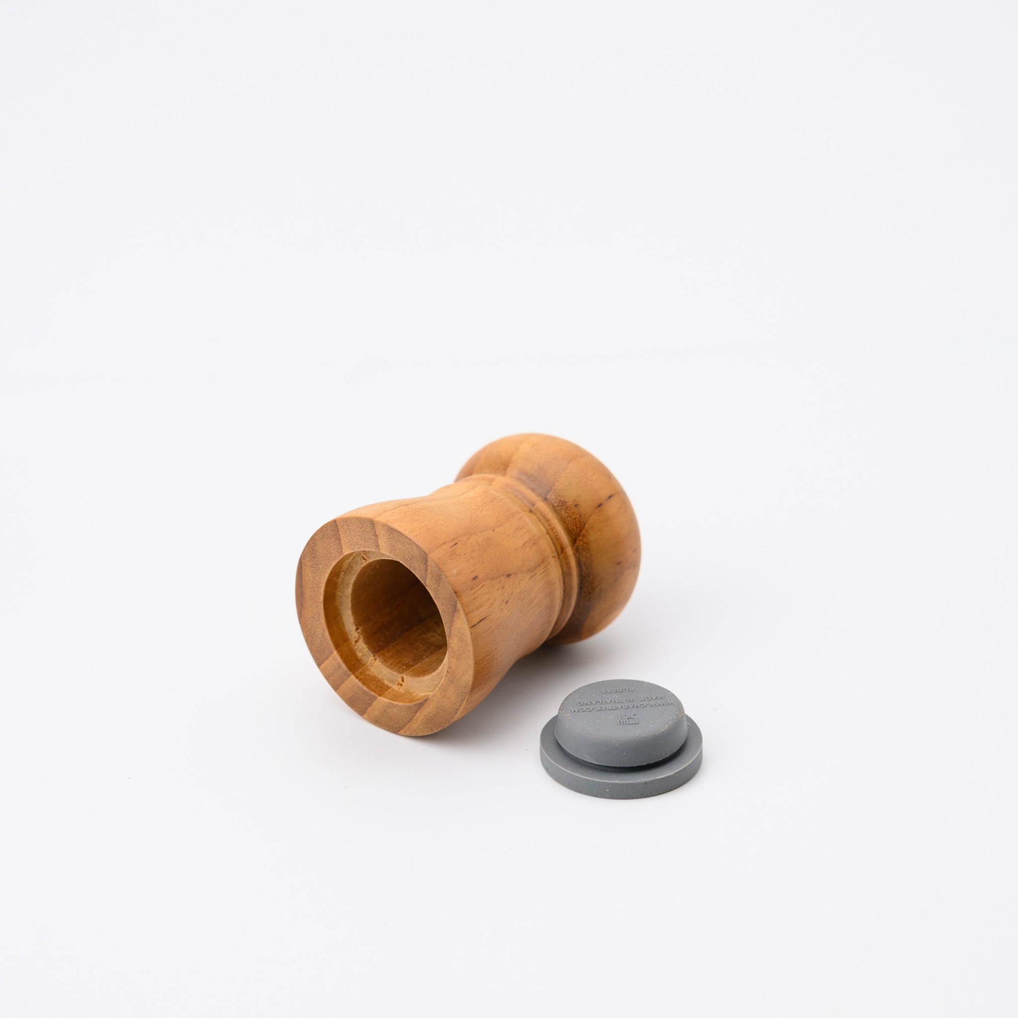 SALT & PEPPER DISPENSER (TEAK)