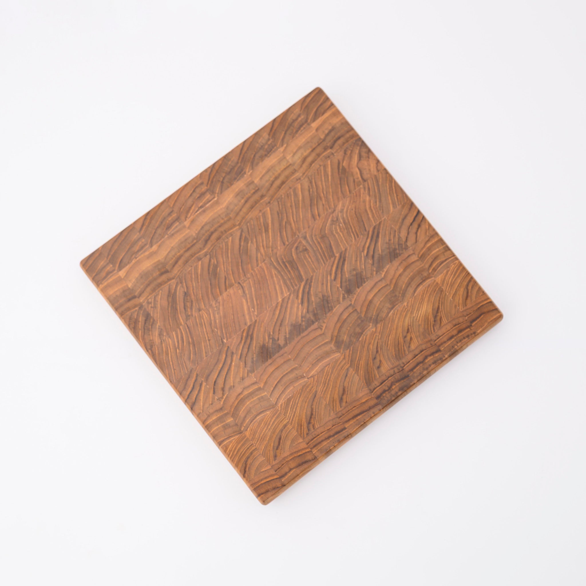 BISCUIT CUTTING BOARD SQUARE 25