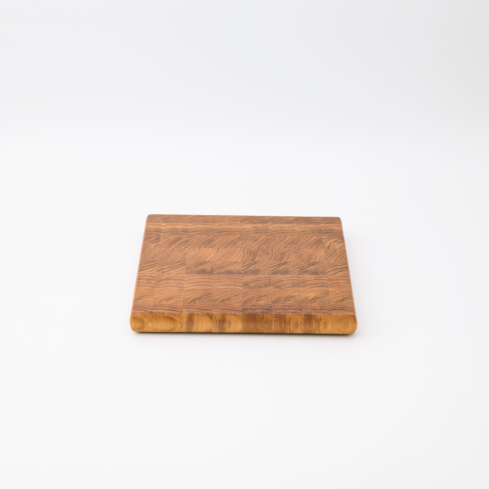 BISCUIT CUTTING BOARD SQUARE 25