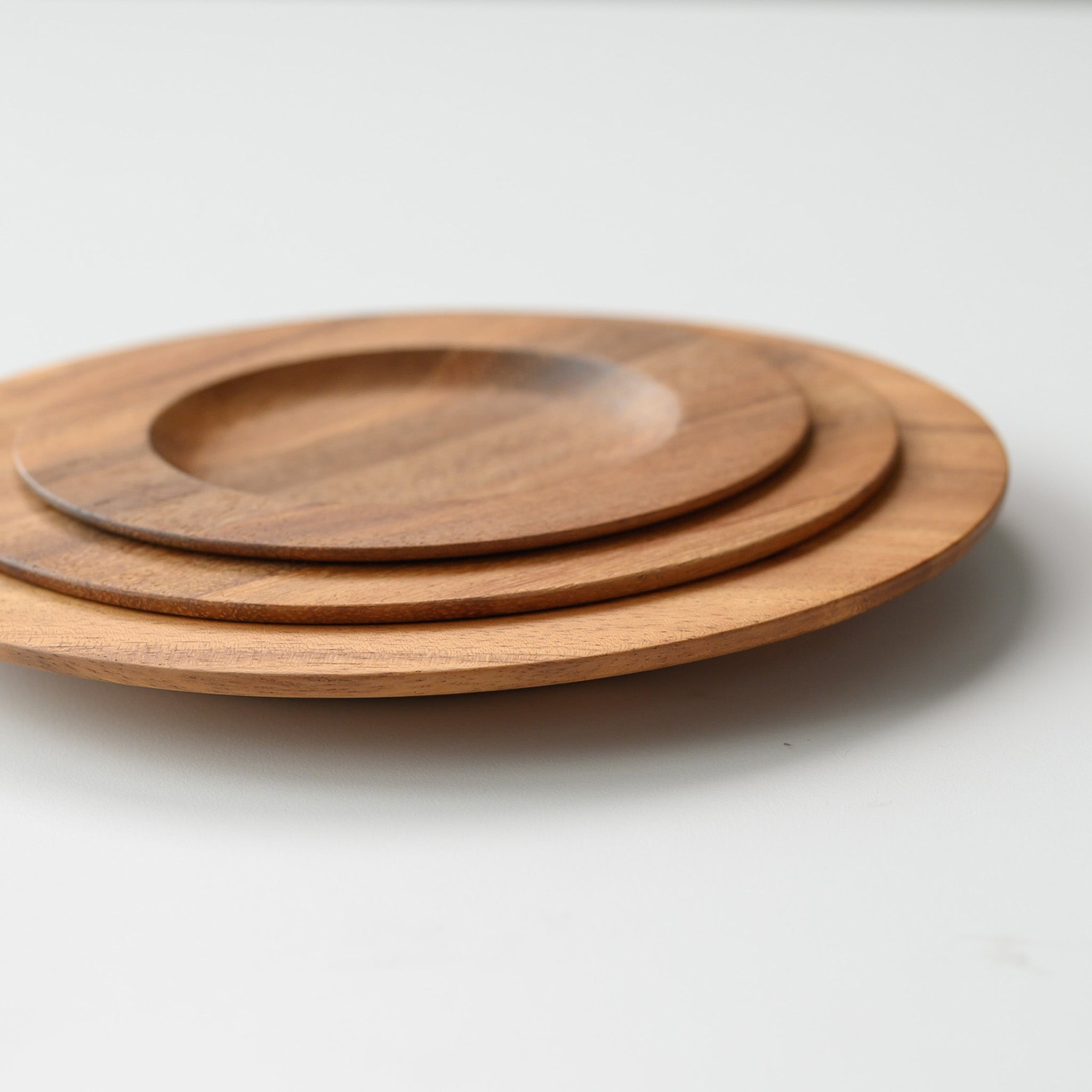 BOWBOW DISH 16.5 (ACACIA)