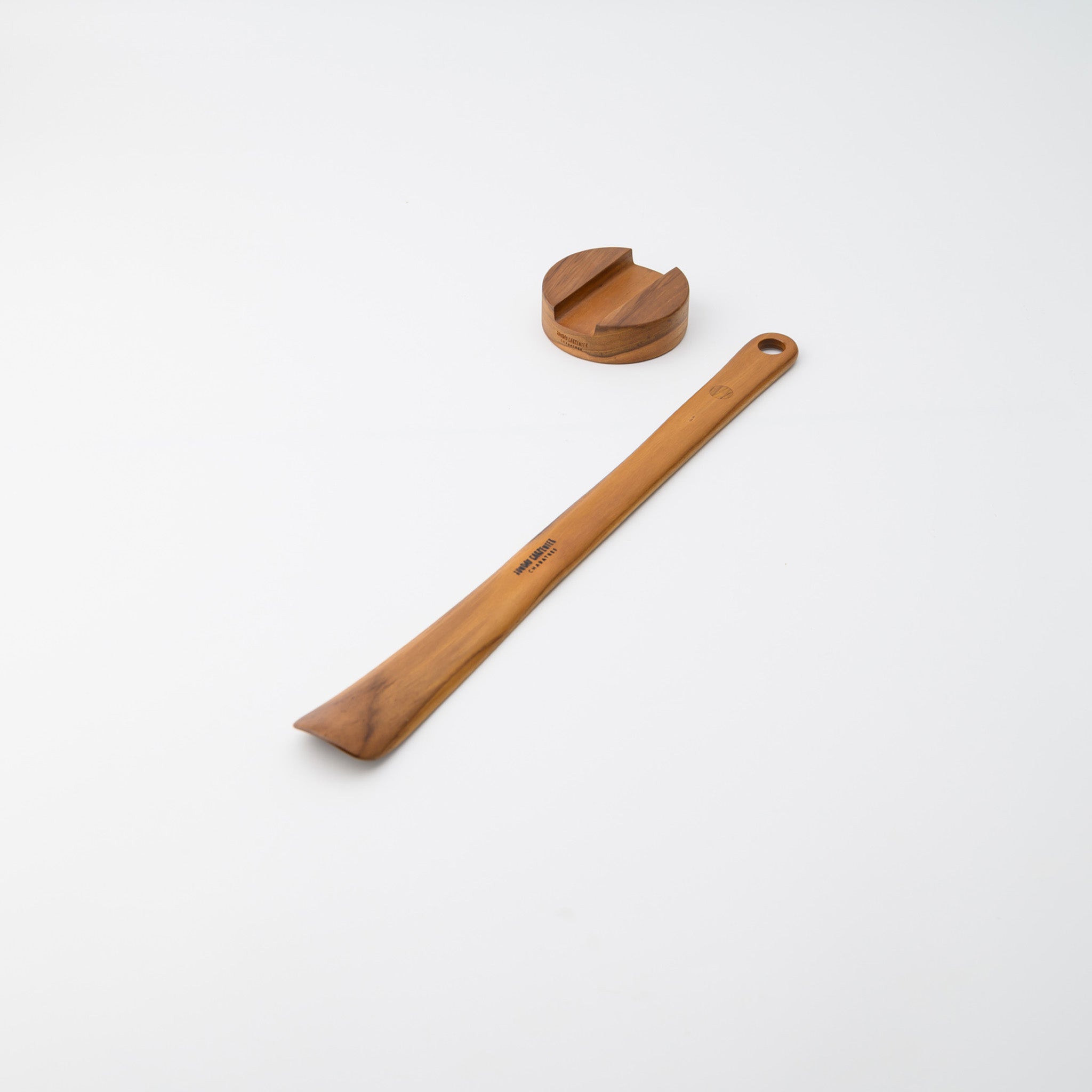 NATURE SLIDE SHOEHORN 42 CM. ( TEAK )