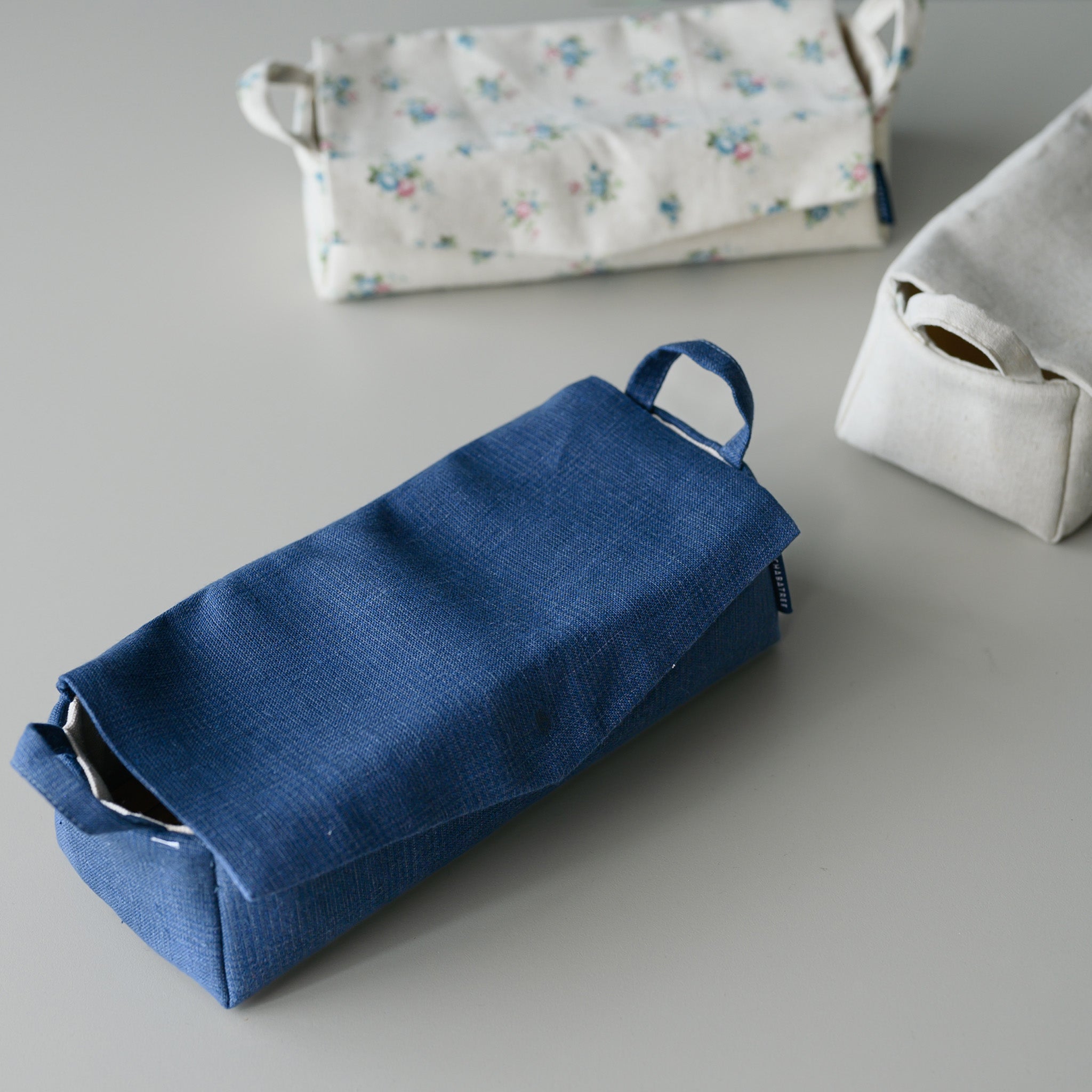 ORGANIZER POUCHES