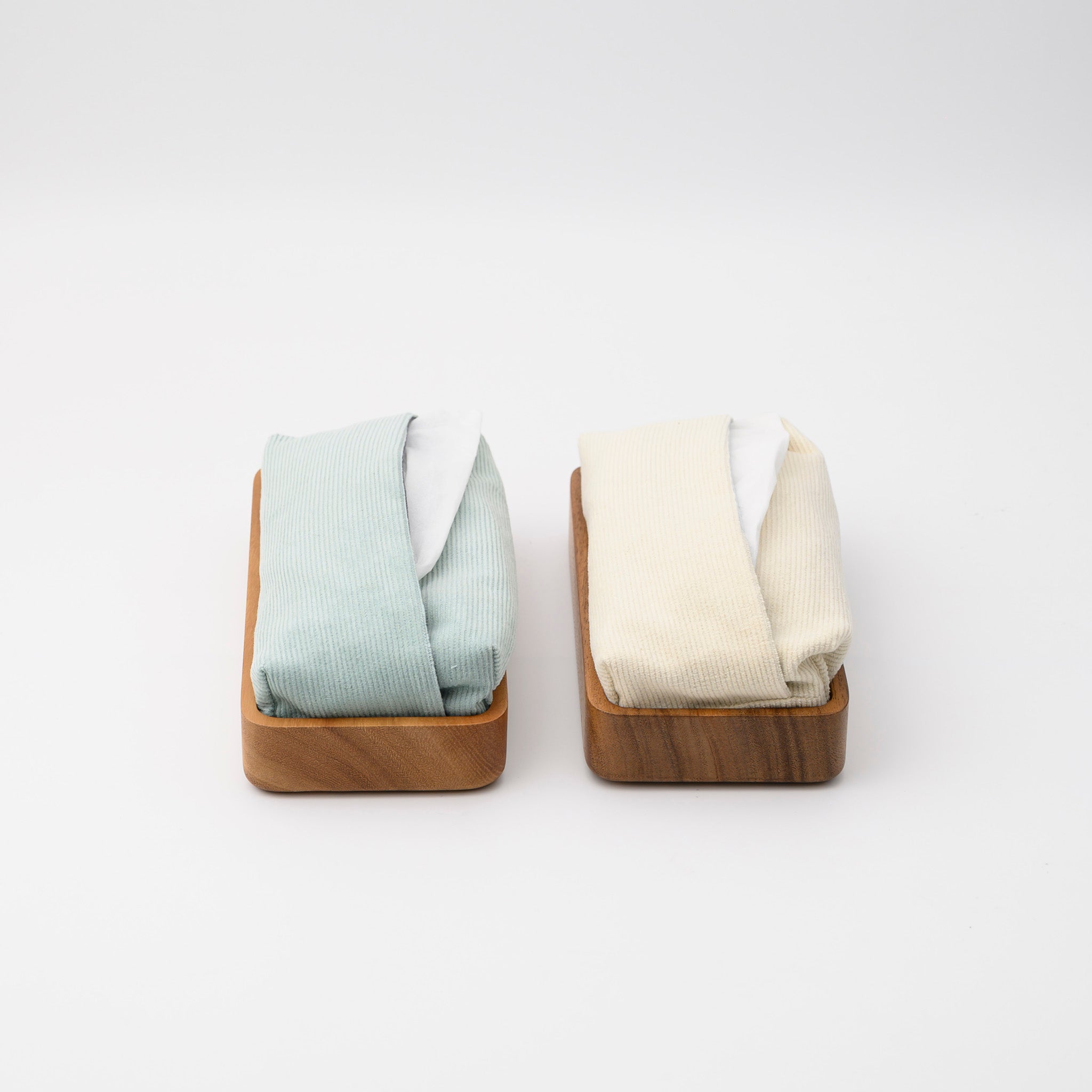 COCOON TISSUE HOLDER L (TEAL 3)
