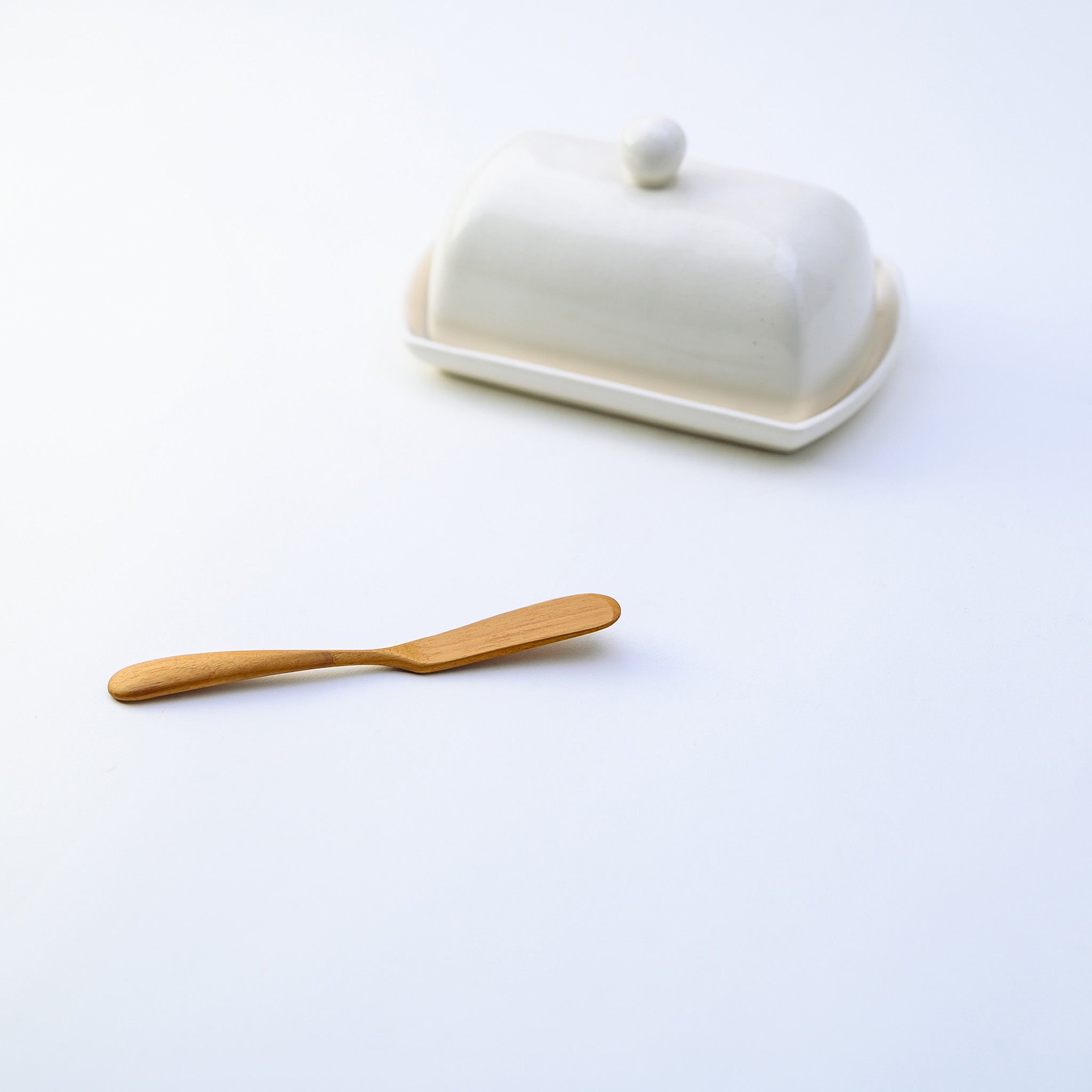 MANON BUTTER SPREADER (TEAK)