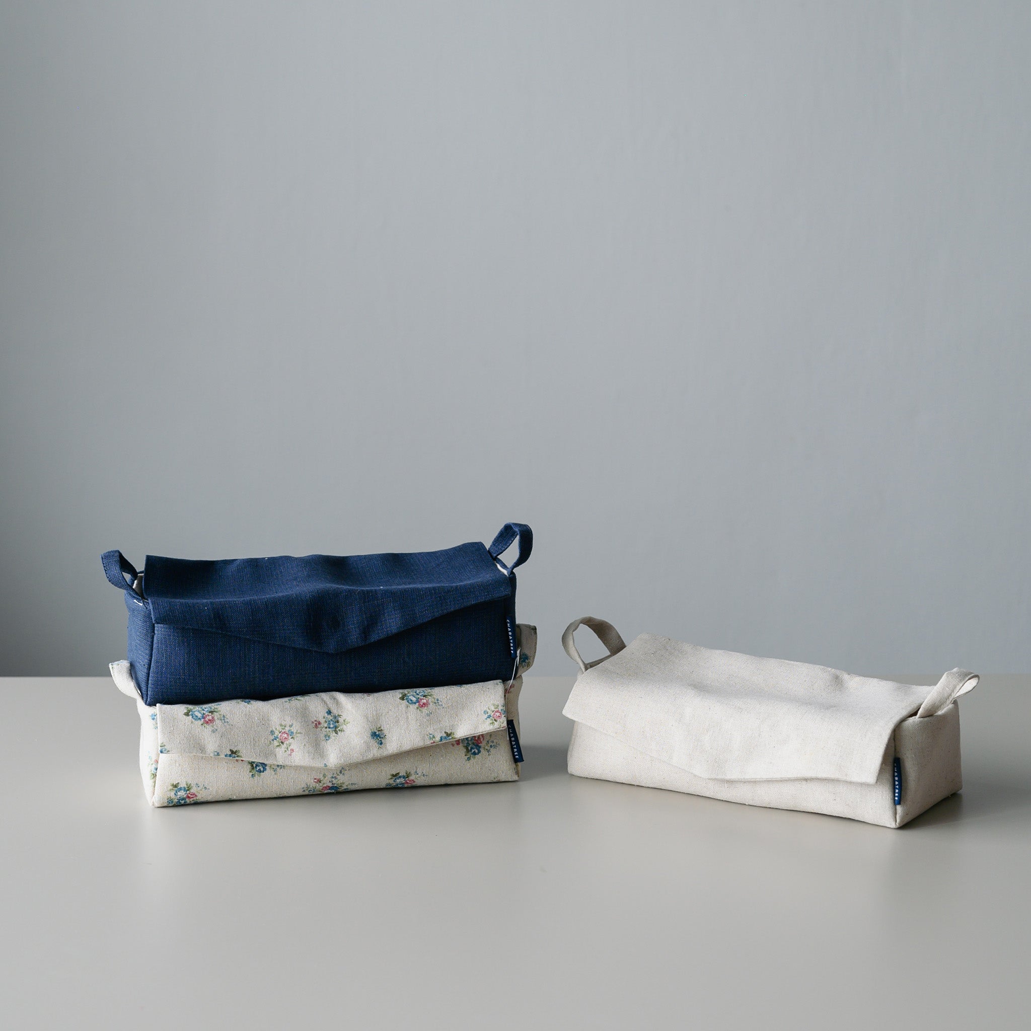 ORGANIZER POUCHES