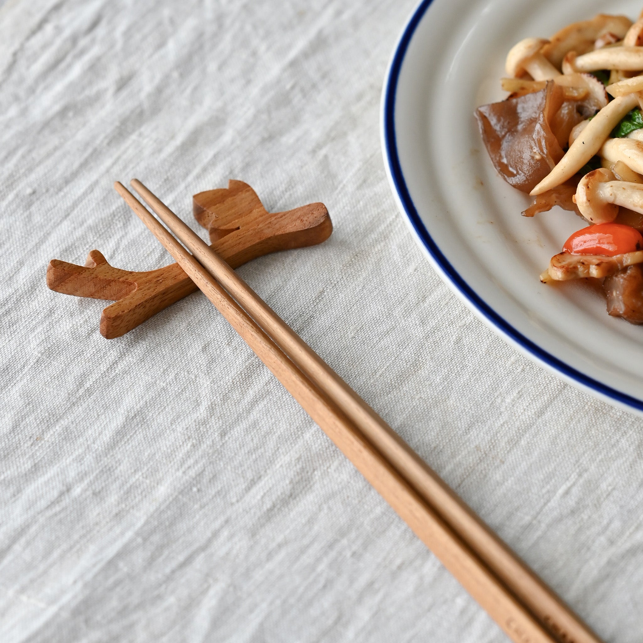 FOREST CHOPSTICKS REST (2 PCS)