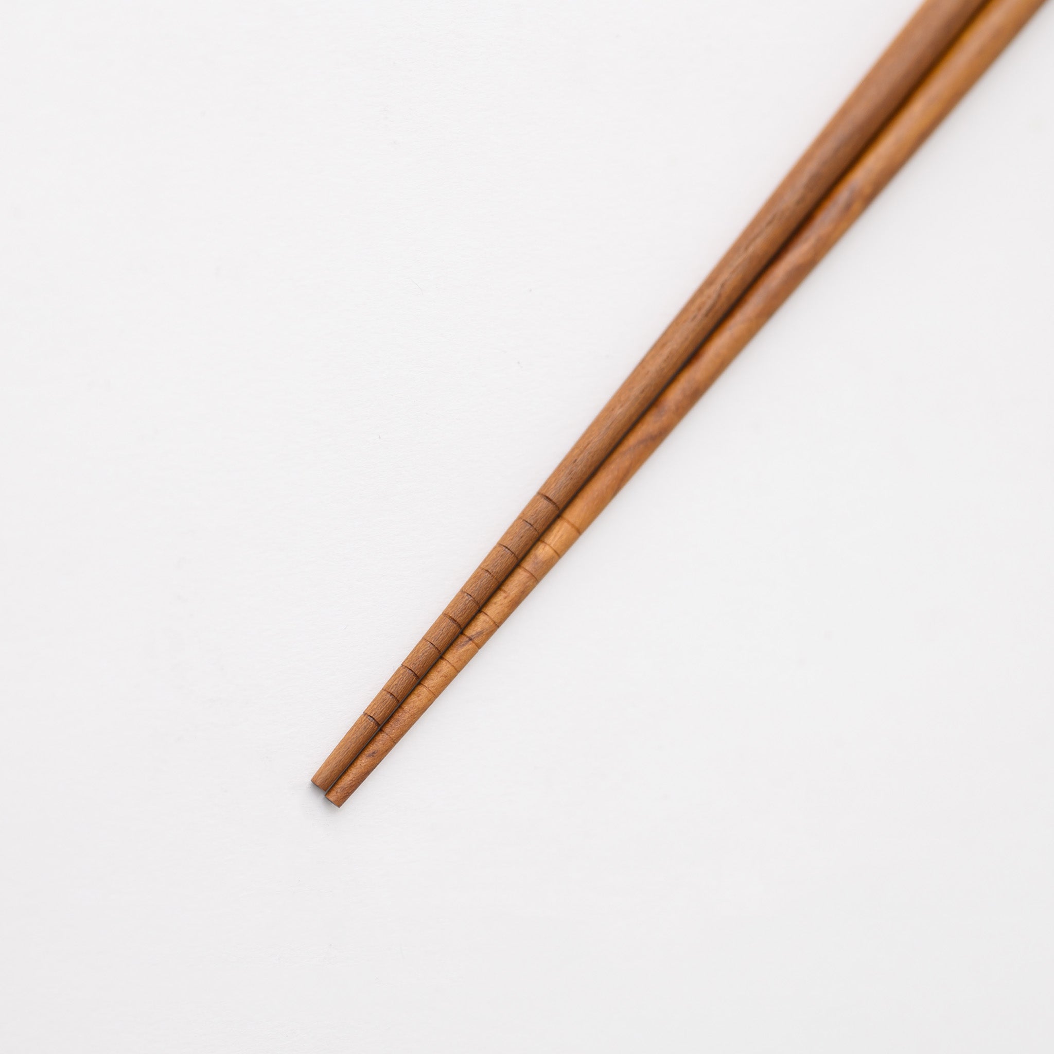 CHOPSTICKS (CHABA)