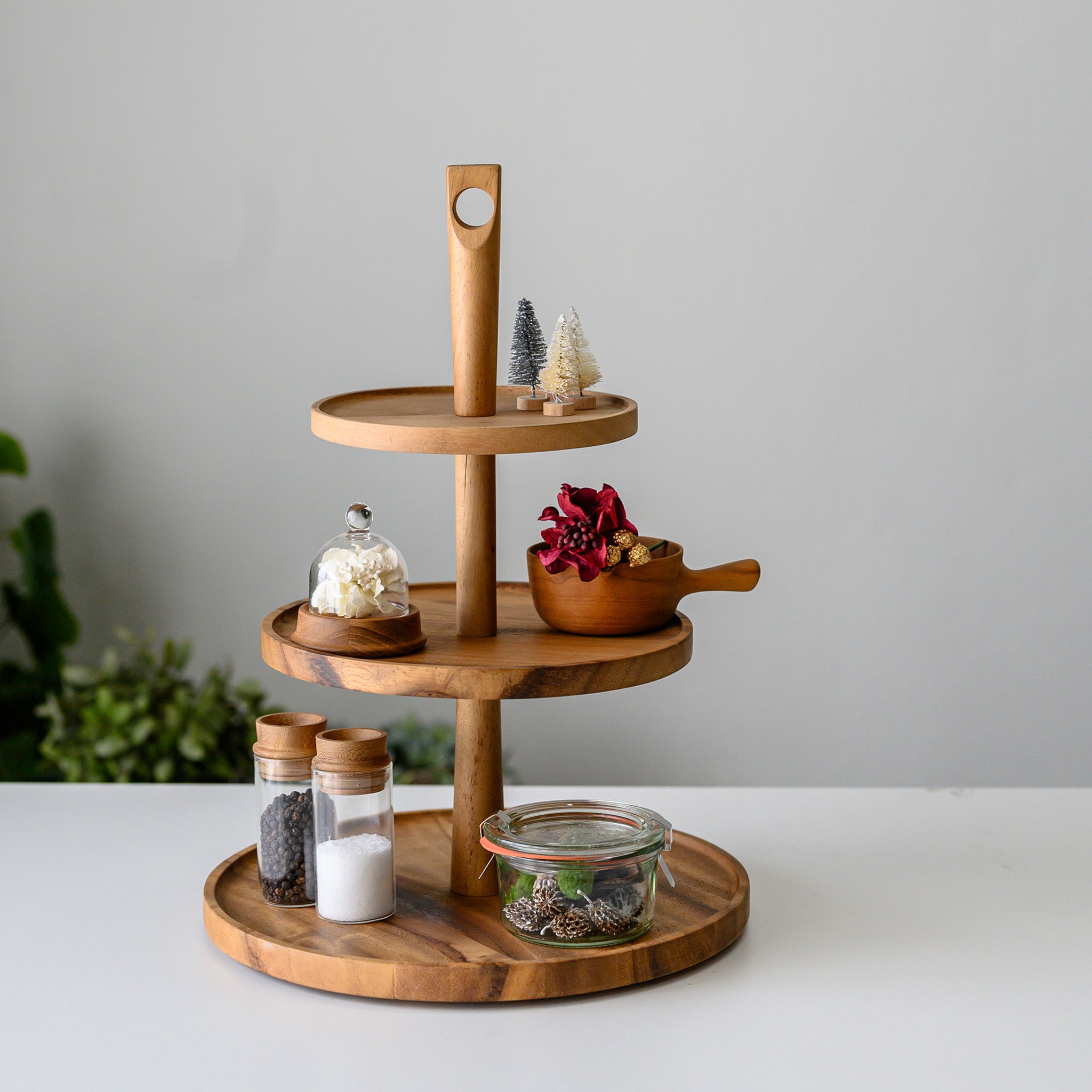 CYNOSURE 3 TIERS CAKE STAND