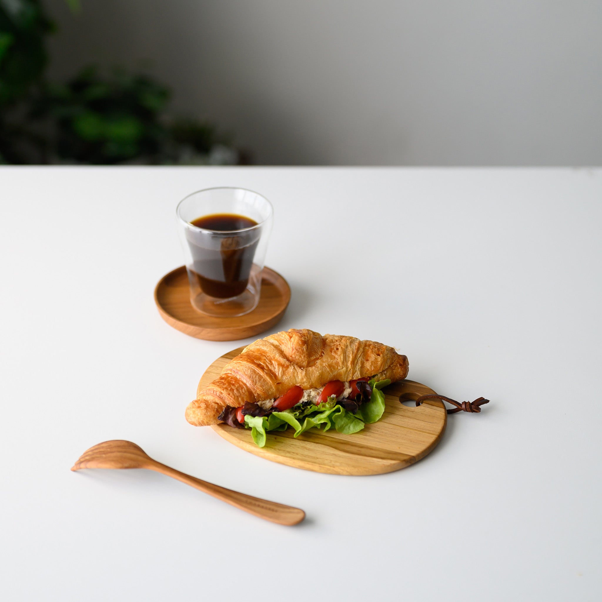 LYRA BEAN SERVING BOARD