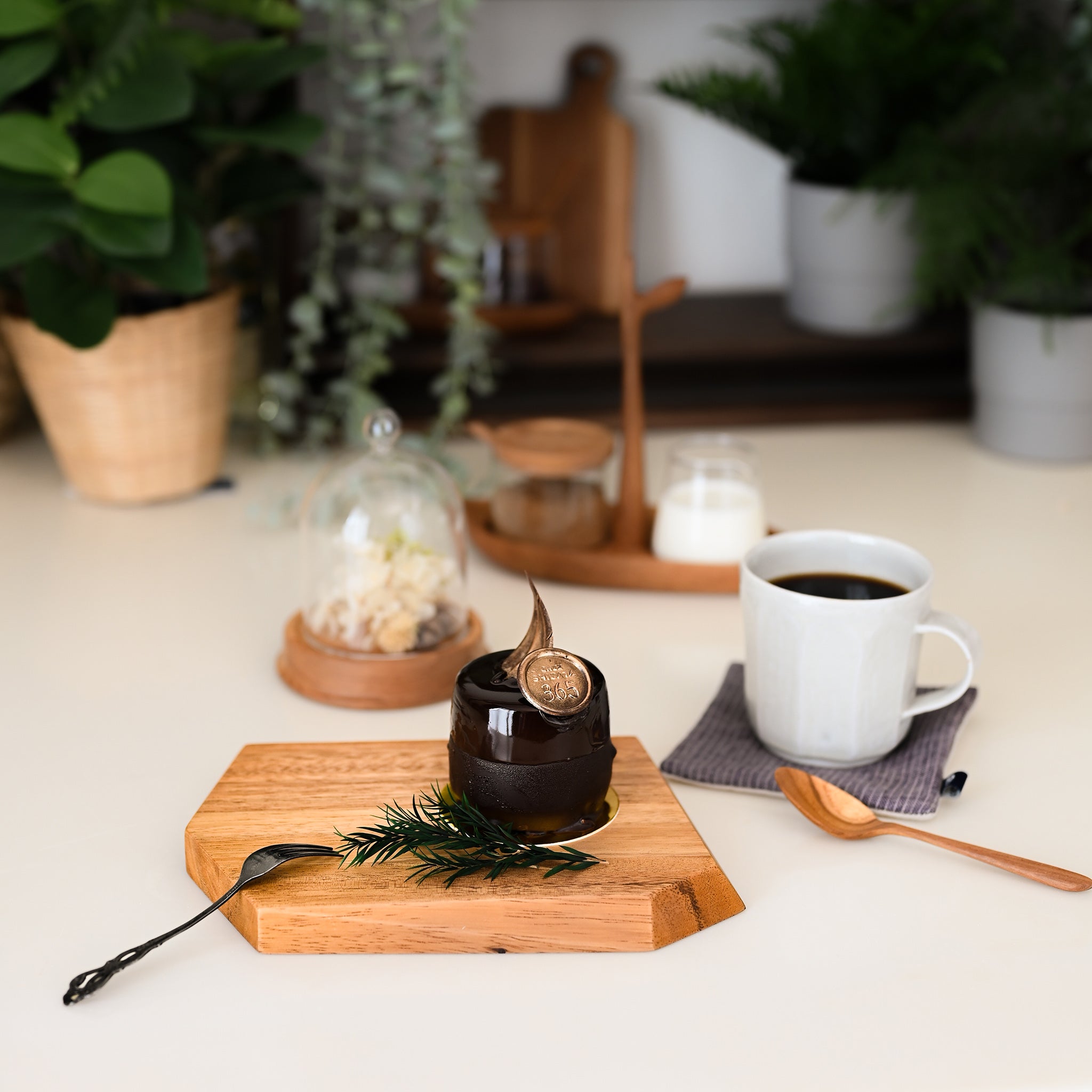 EDGE CUTTING BOARD S
