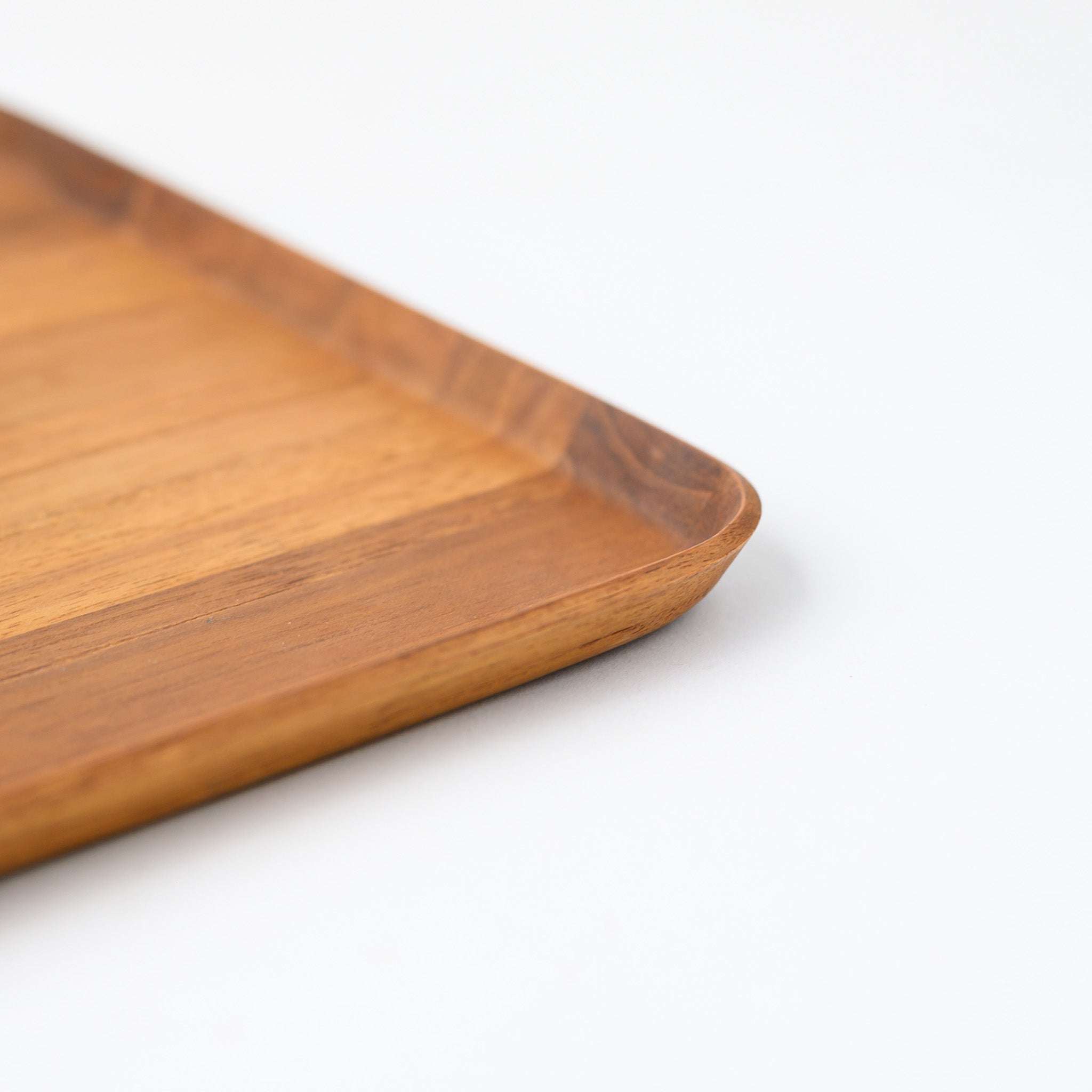 BLANCHE SQUARE TRAY 26 x 26 CM. (TEAK)
