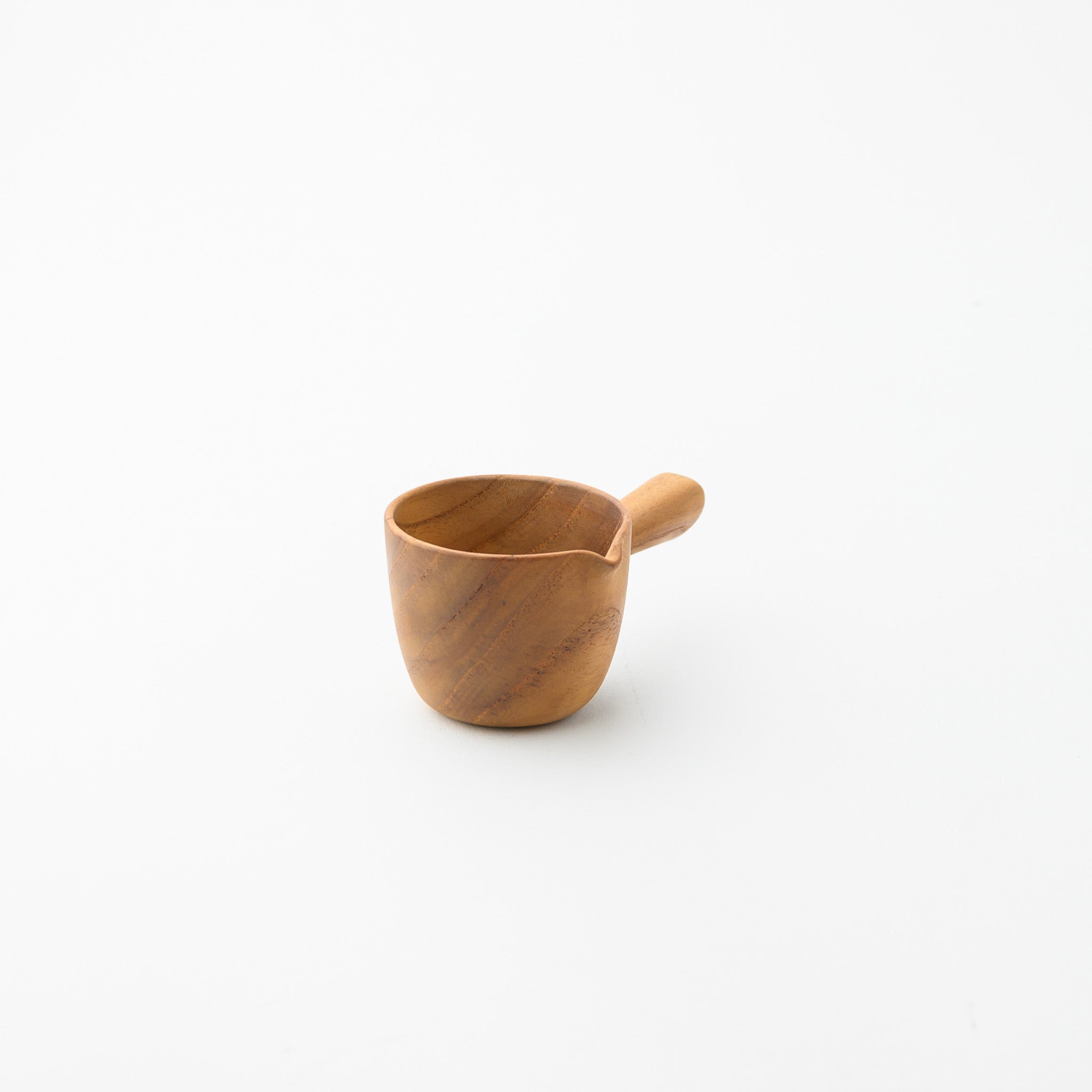 MILK AND SAUCE CUP 6 CM.