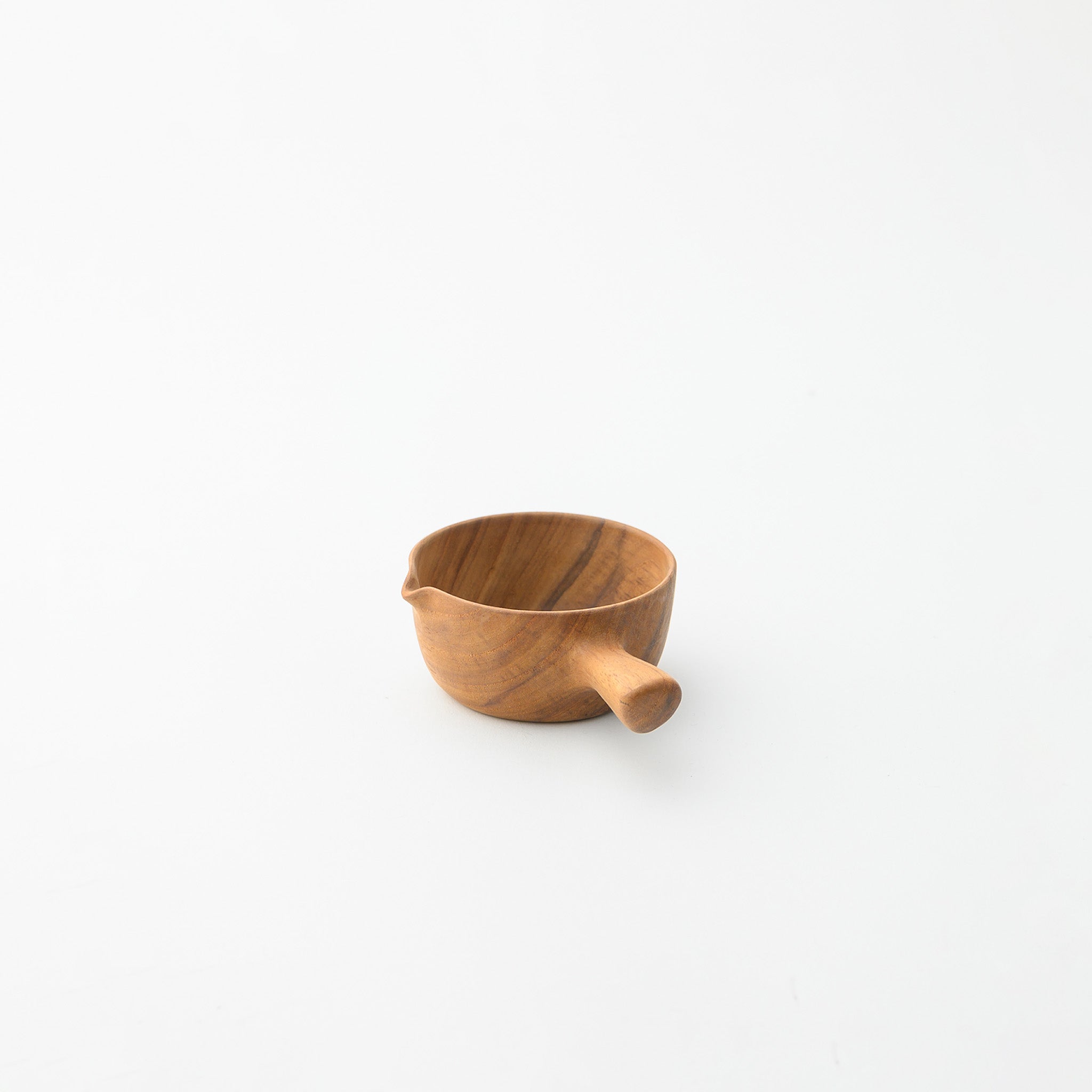 MILK AND SAUCE CUP 8 CM.