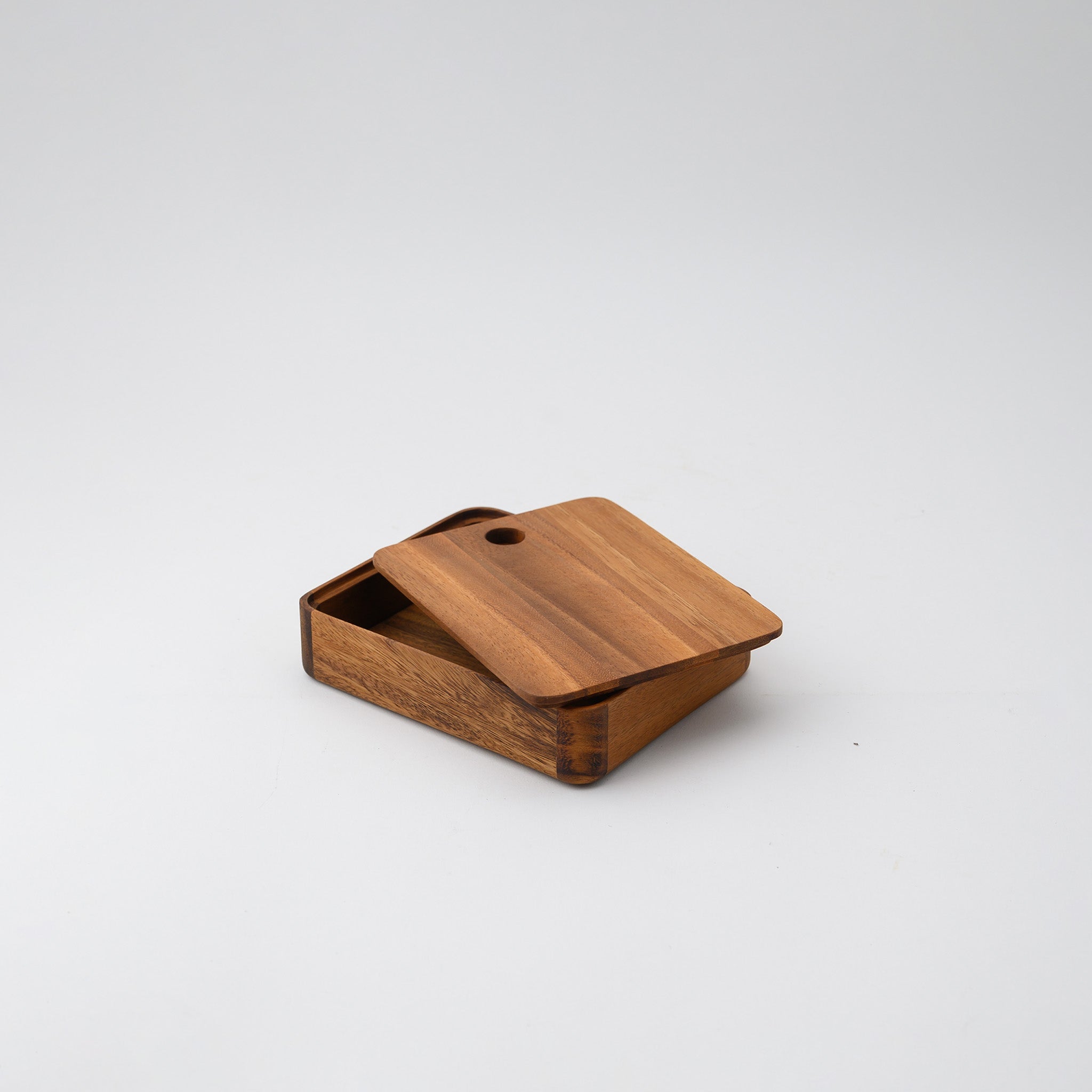 LIMPID ORGANIZER BOXES WITH LID 14.6 x 18 CM.