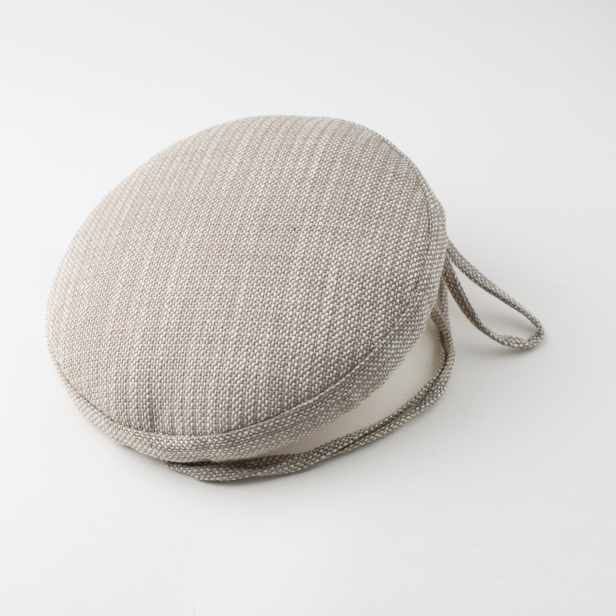 CIRCLE CUSHION