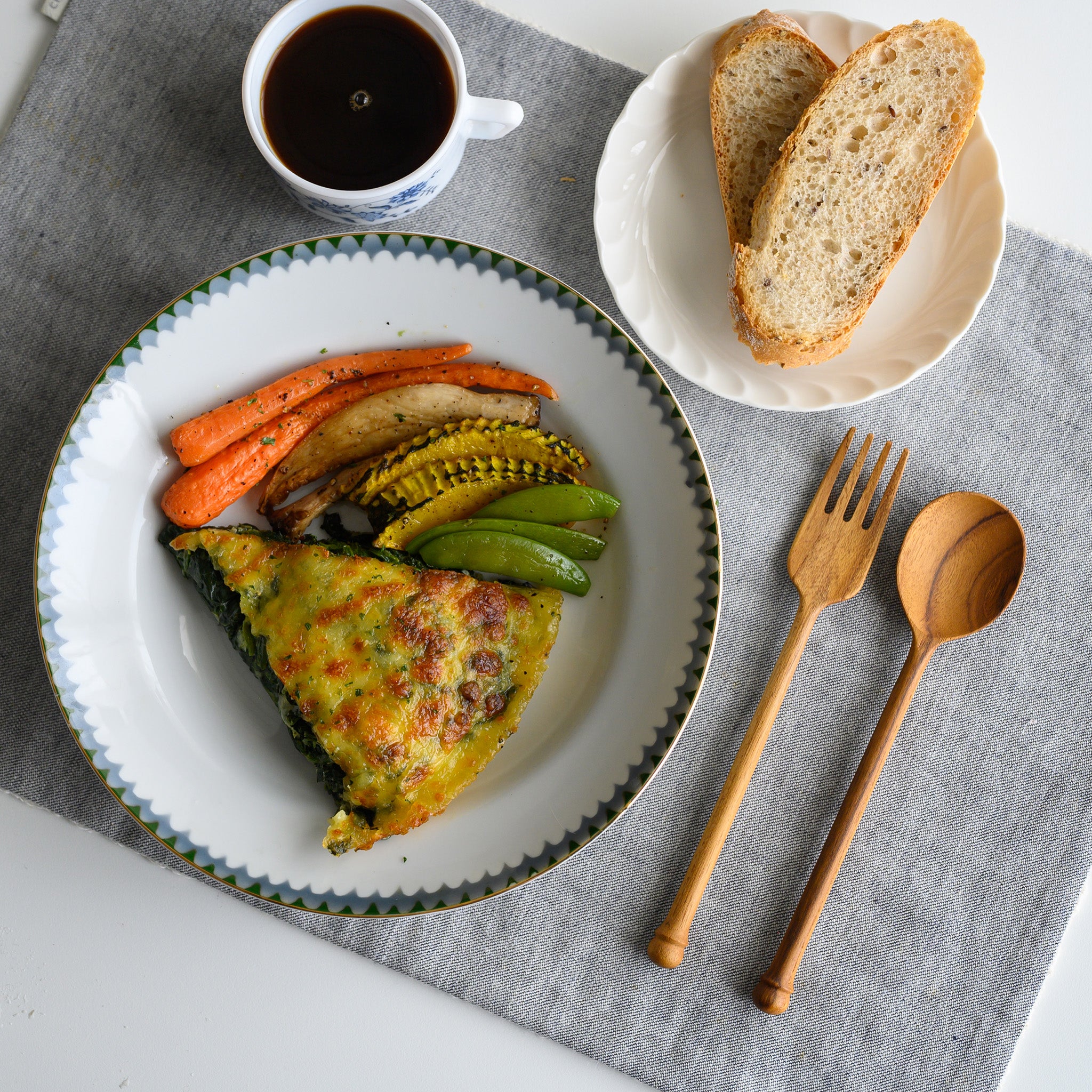 SCALA DINING SPOON (TEAK)