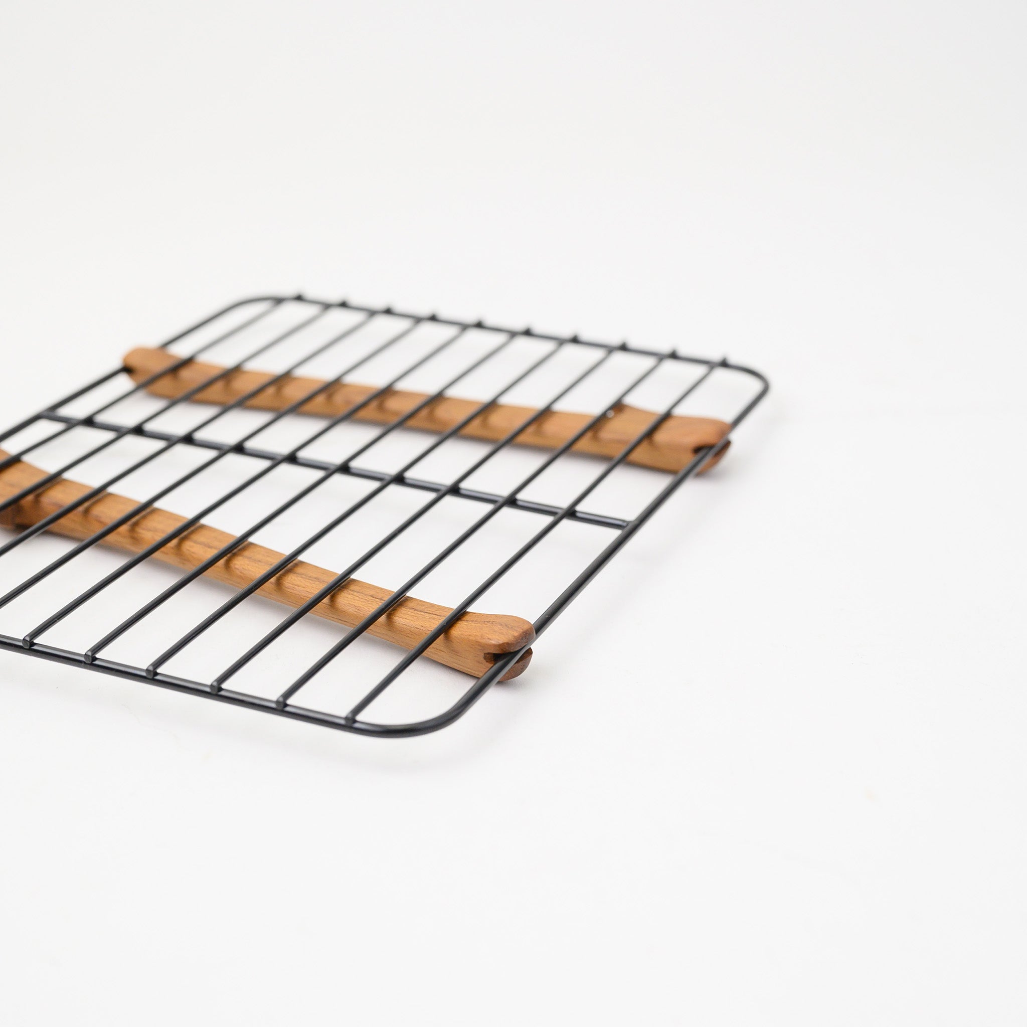 SERVING RACK SIZE L BLACK