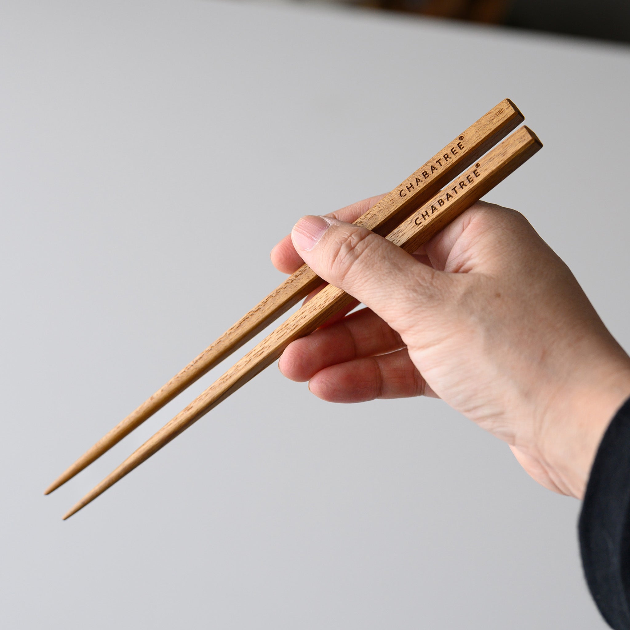 "COMPASS" CHOPSTICKS WITH CASE (SQUARE) 21 (TEAK)