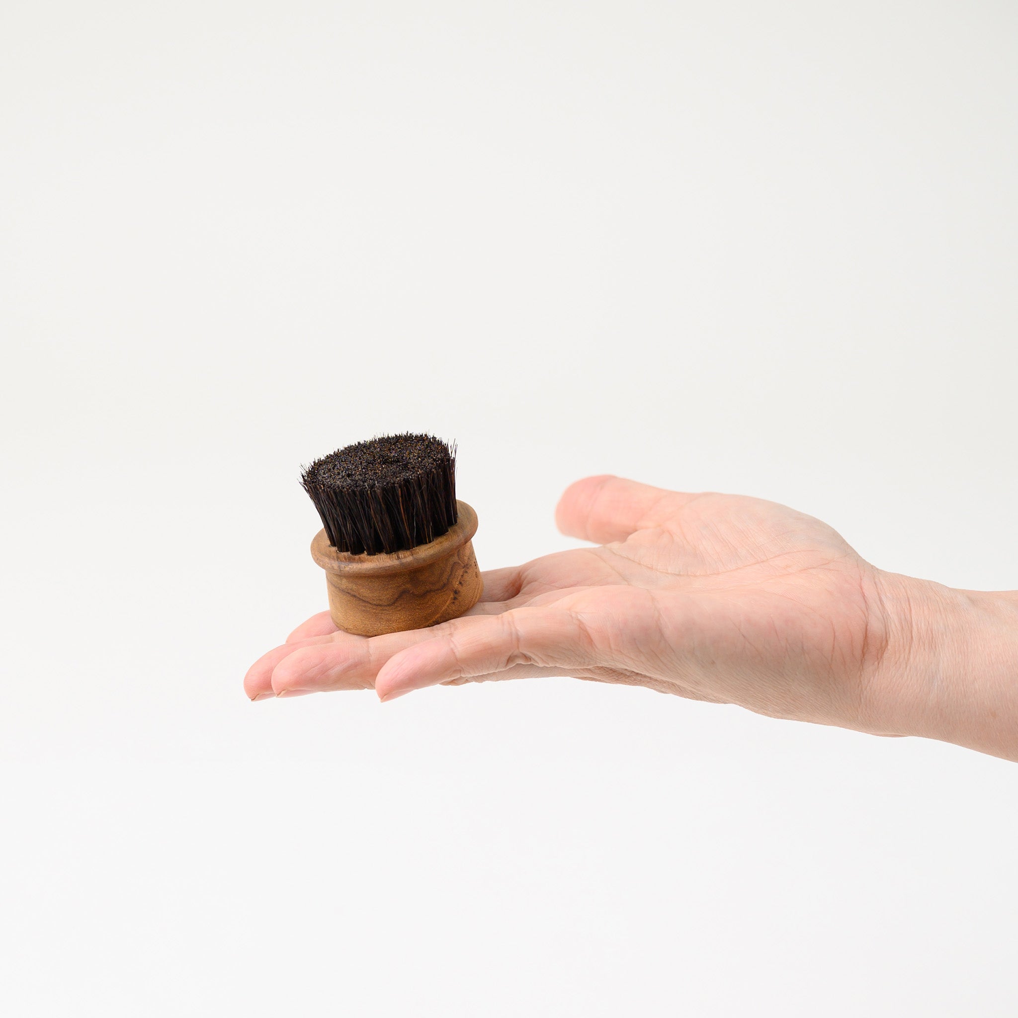 ARBORA PETIT HORSE HAIR BRUSH