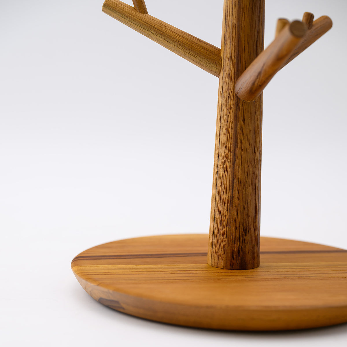 CARPENTER MUG HANGER (TEAK)