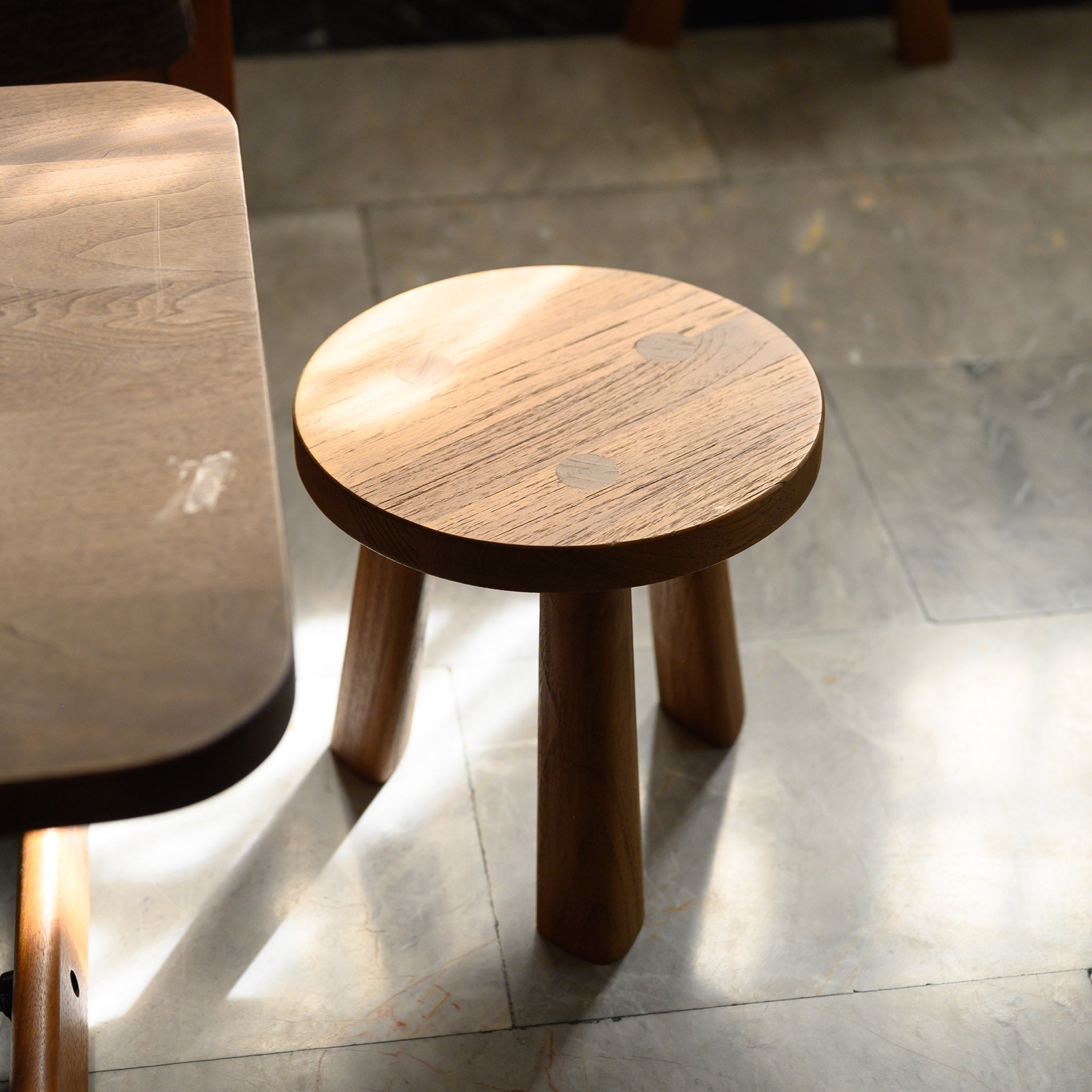 BUTTON STOOL 27 (TEAK)