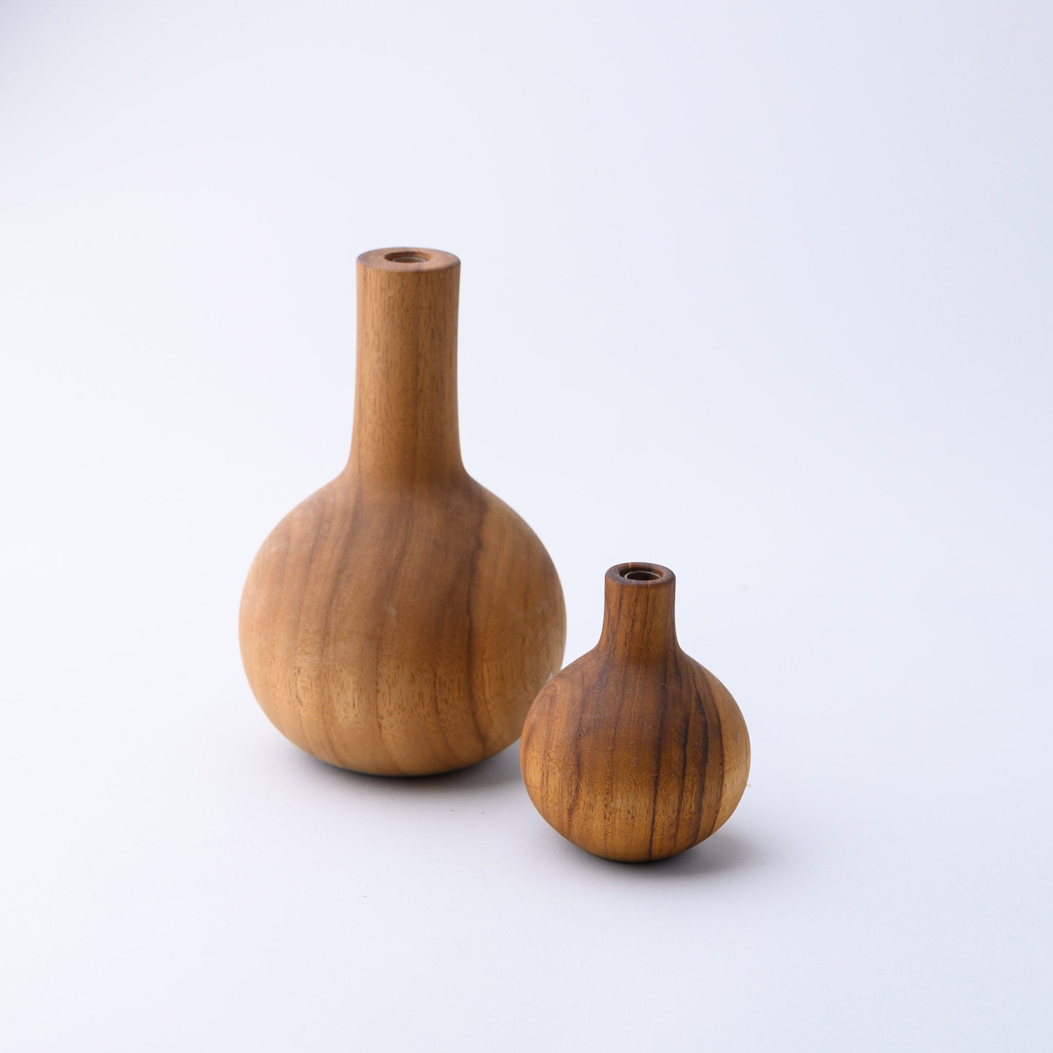 FLOWER VASE TYPE B 9 CM. (TEAK)