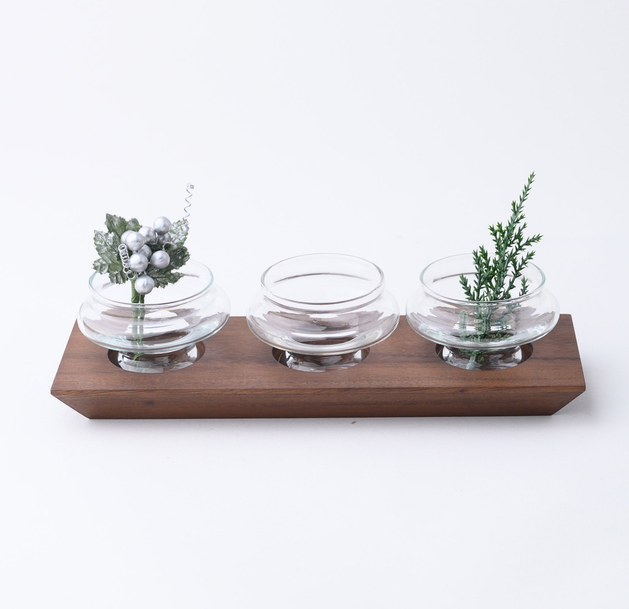 FLOWER SOCIETY VASE (HEADS)