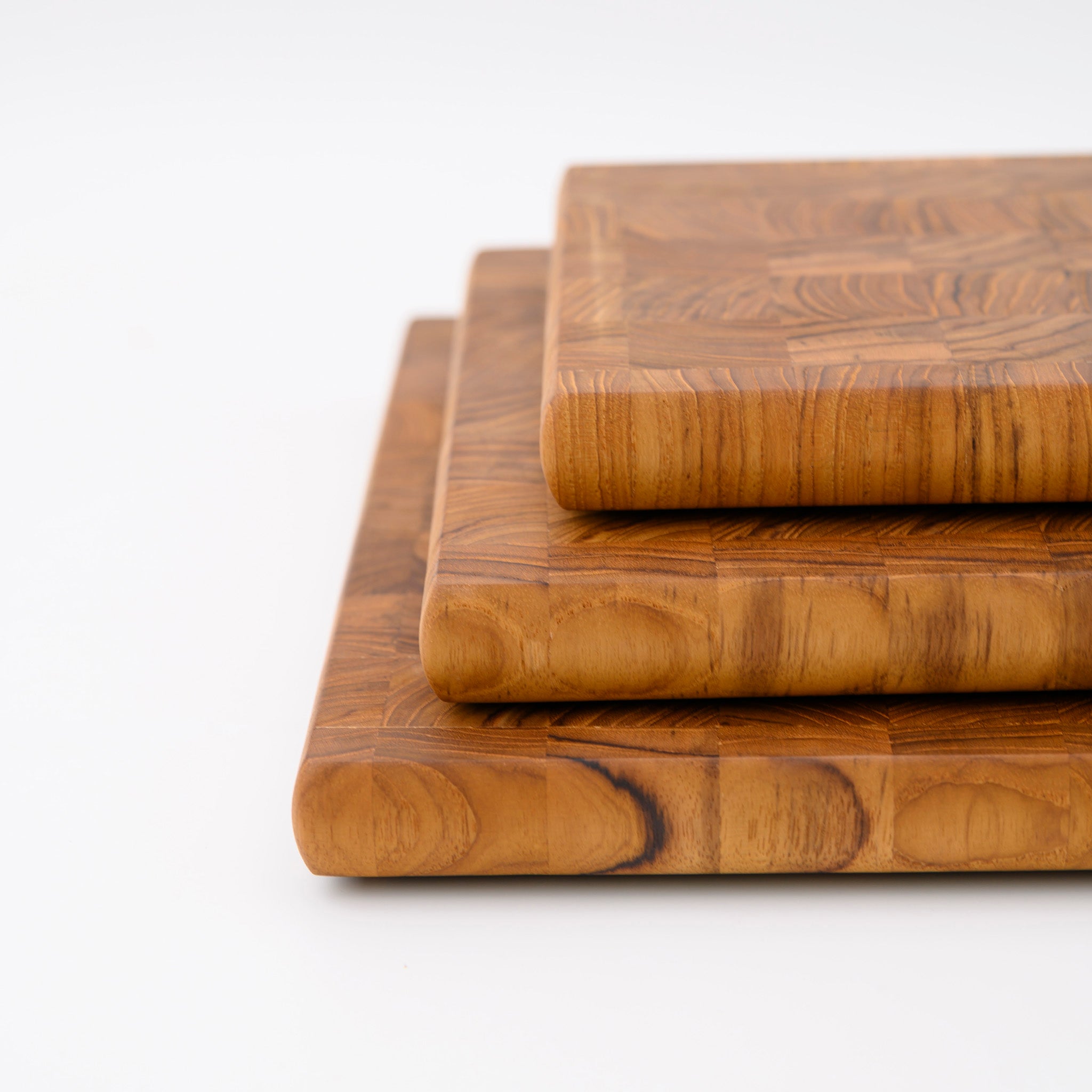 BISCUIT CUTTING BOARD SQUARE 25