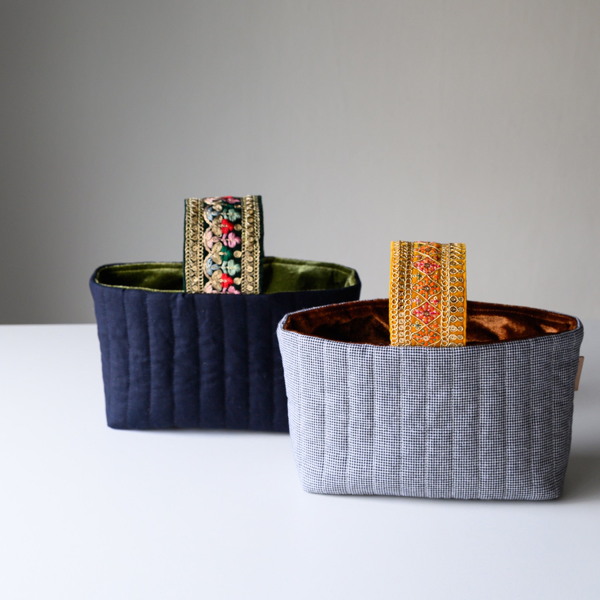 HAND STORY UTILITY BASKET