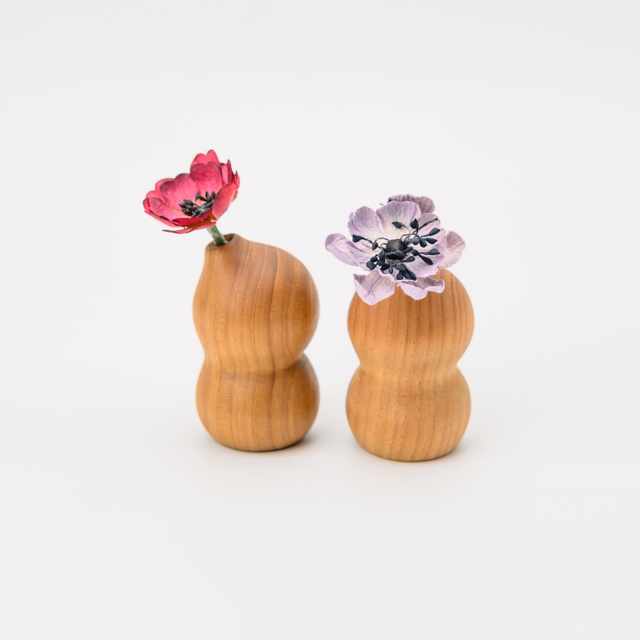 ANEMONE SPICE DISPENSER  (TEAK)