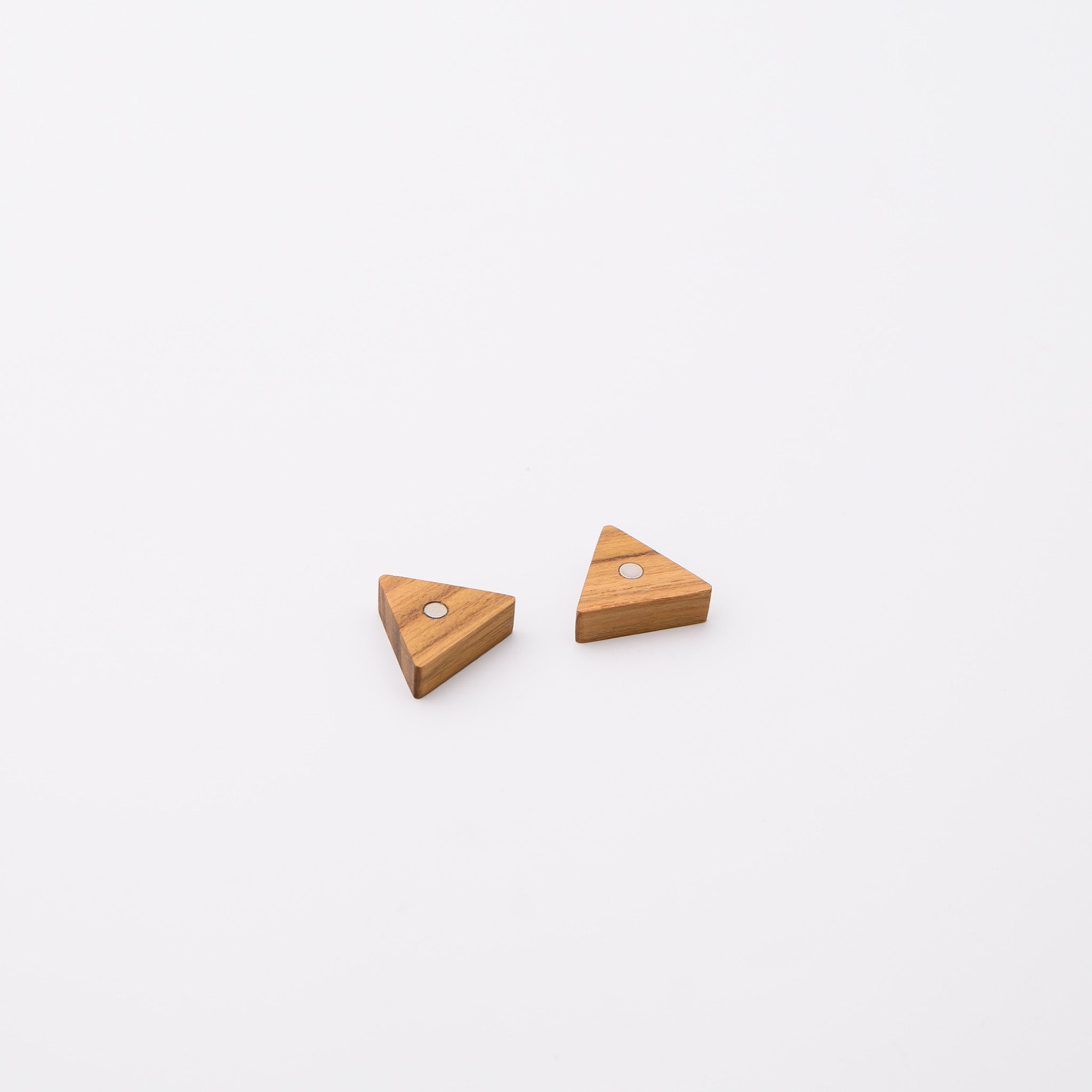 MOKU HUG CARD HOLDER TRIANGLE 3 (TEAK)