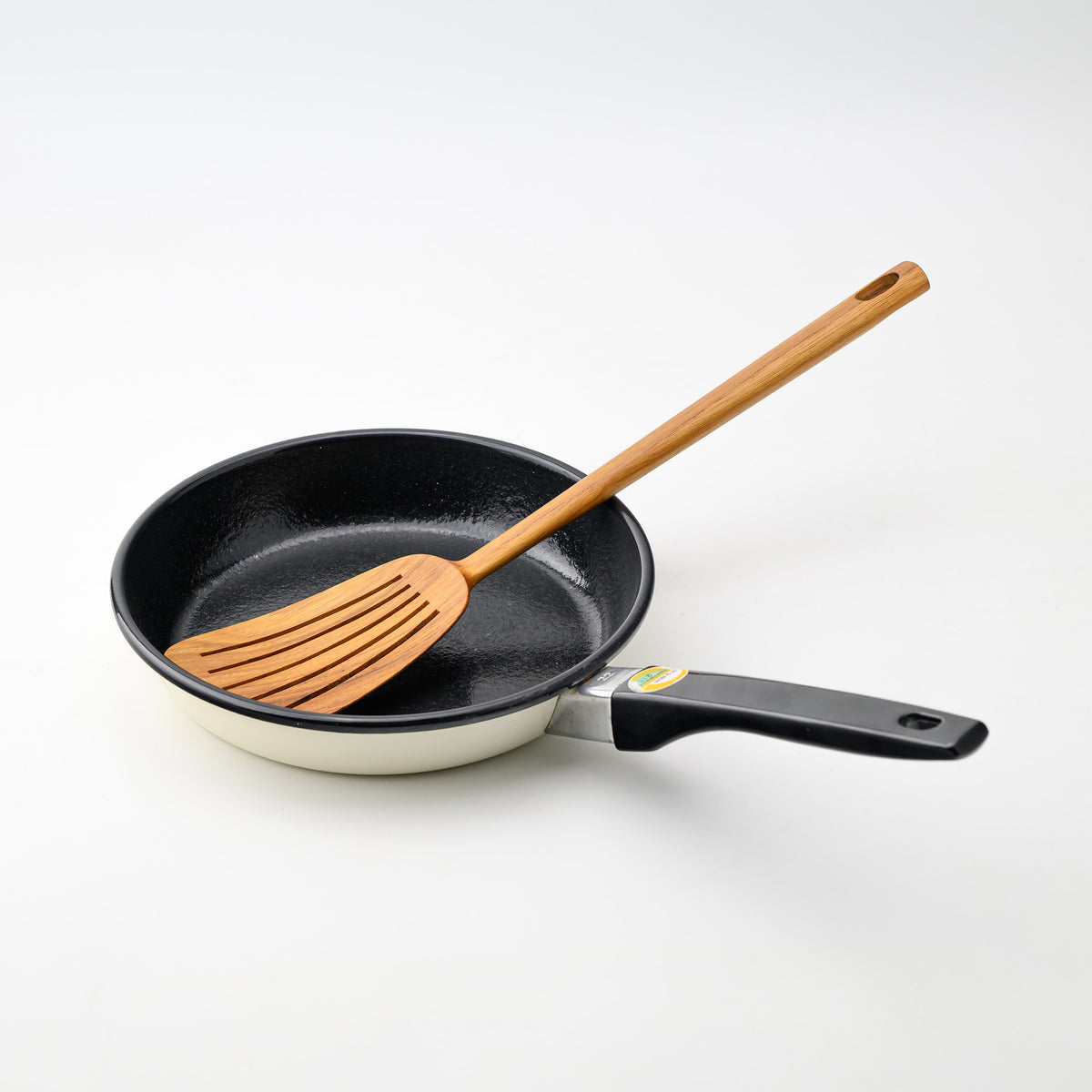 LIMPID SPATULA WITH SLOTS (TEAK)