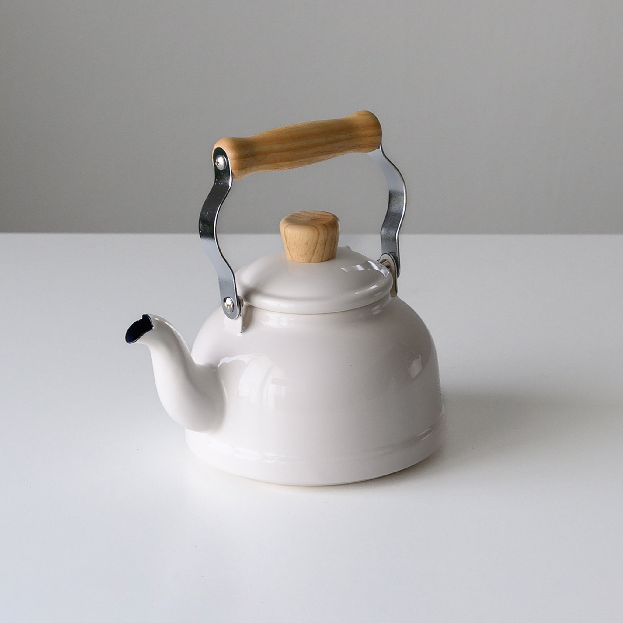 COTTON 1.6 LTR. TEA KETTLE (WHITE)