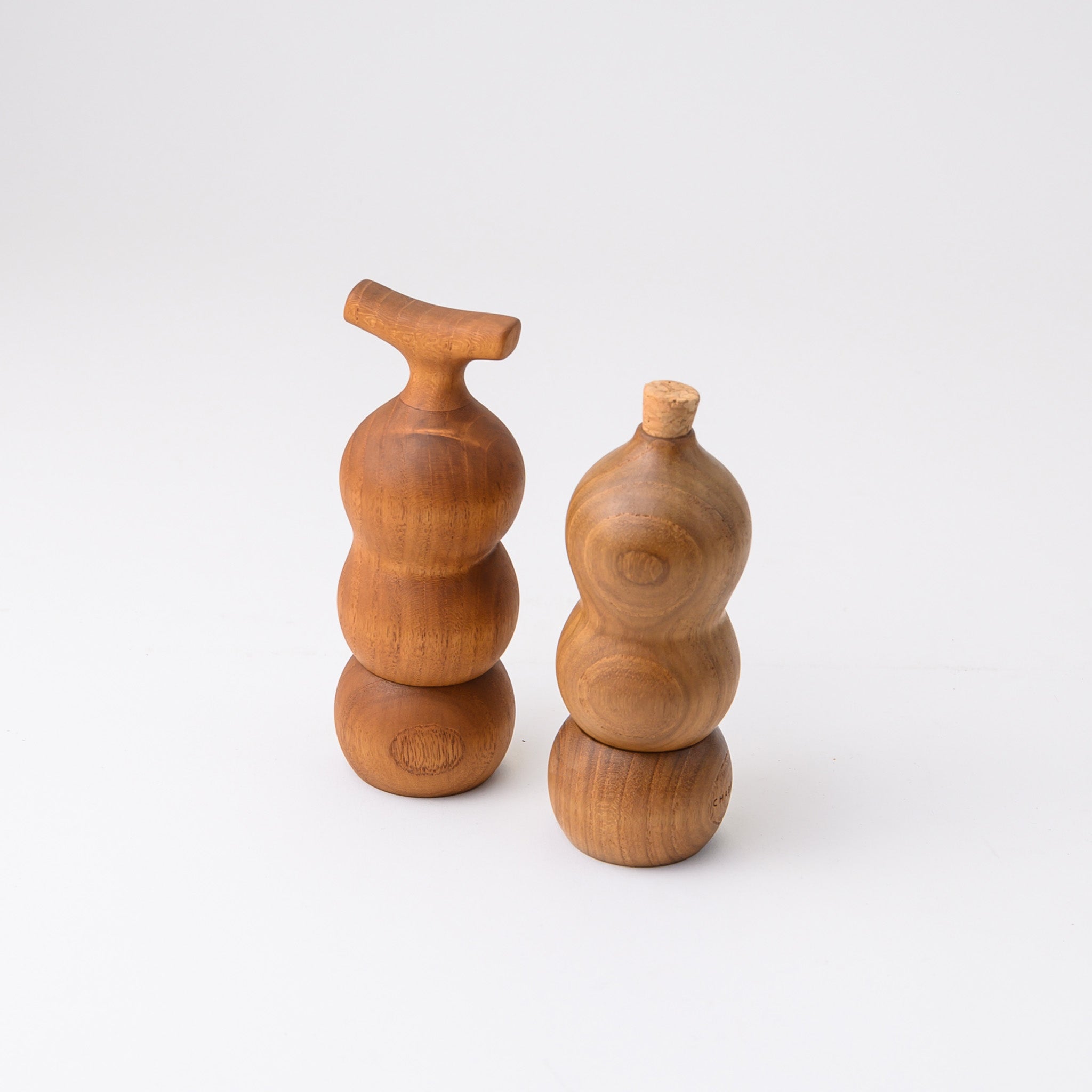 SALT GRINDER (TEAK)