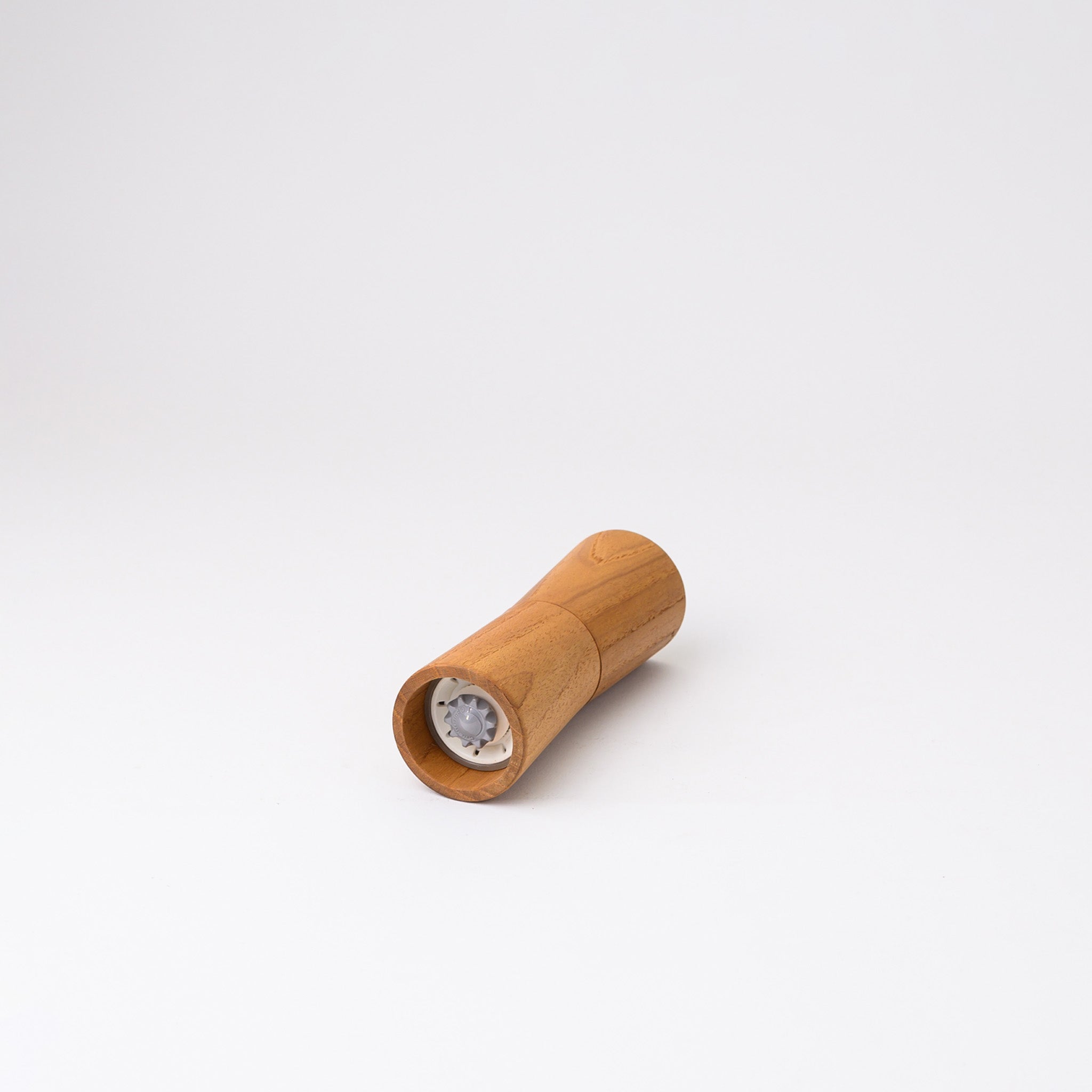 CONE C SALT OR PEPPER GRINDER (TEAK)