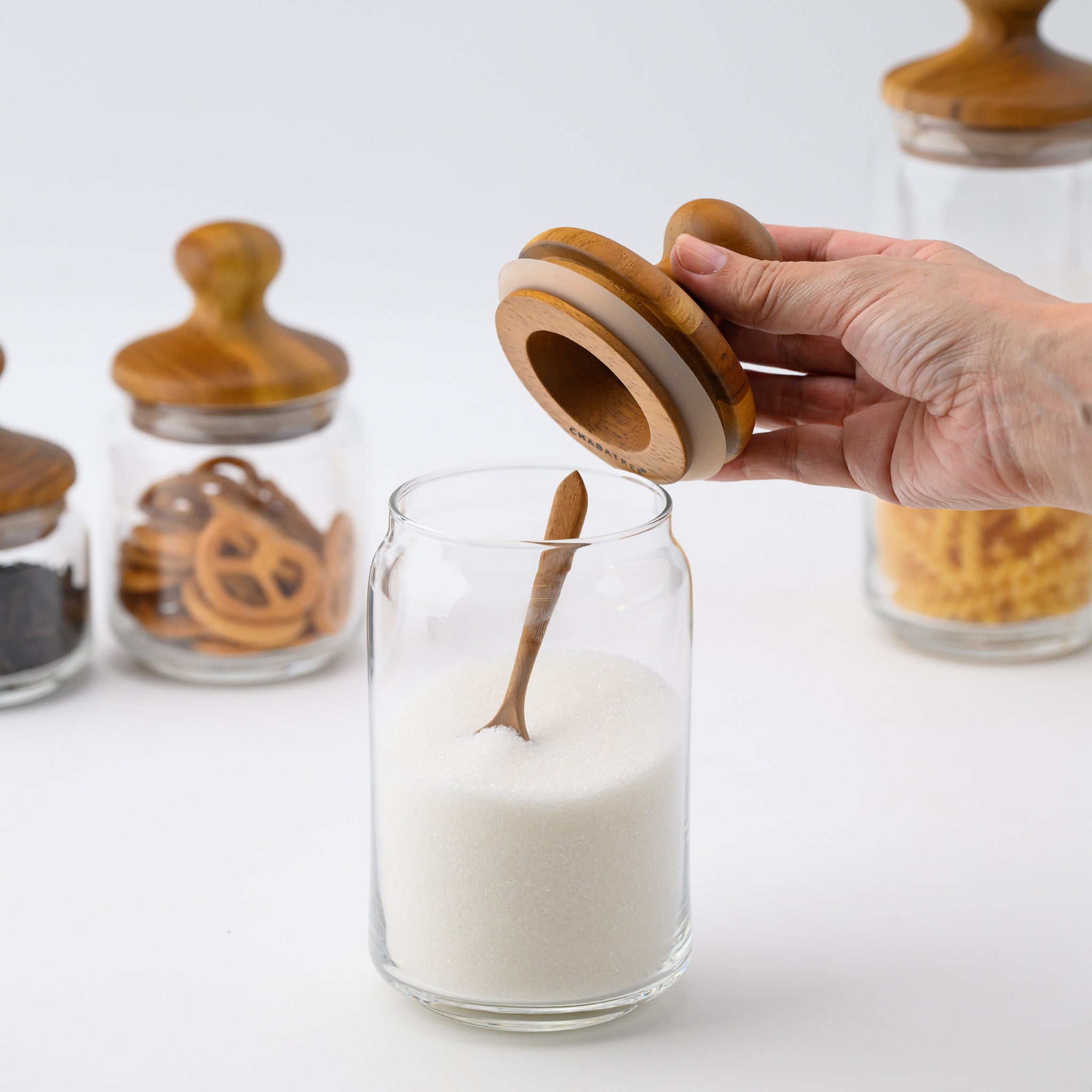 VIENNA BLOOM GLASS JAR 750 CC