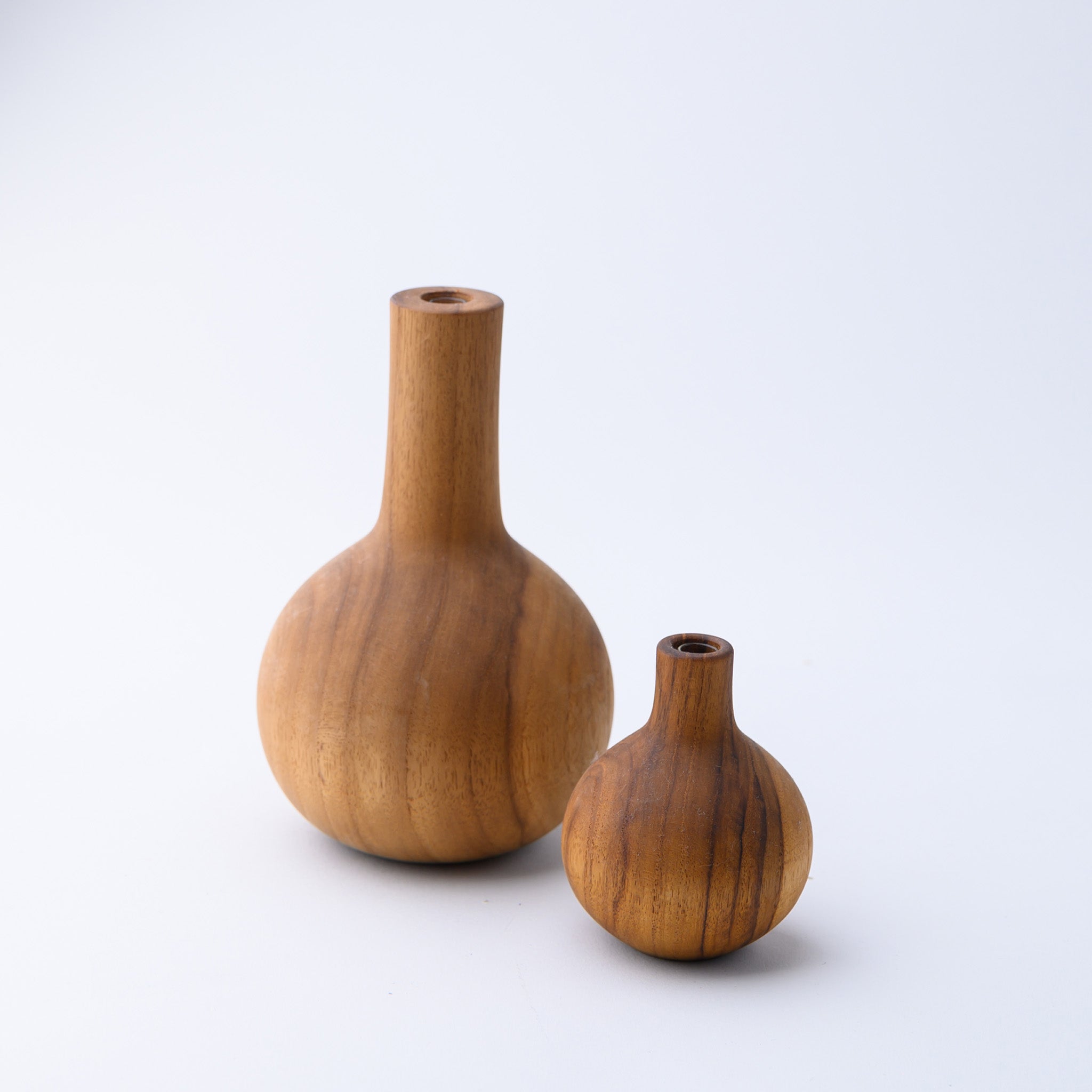 FLOWER VASE TYPE B 17 CM.(TEAK)